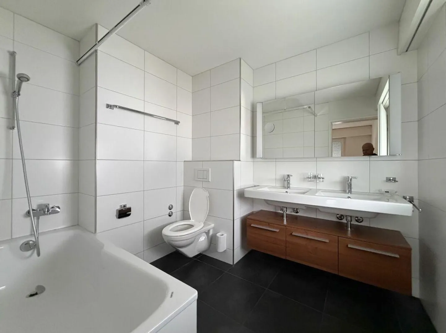 2-3 Generations Residential House - Photo 12 of 15