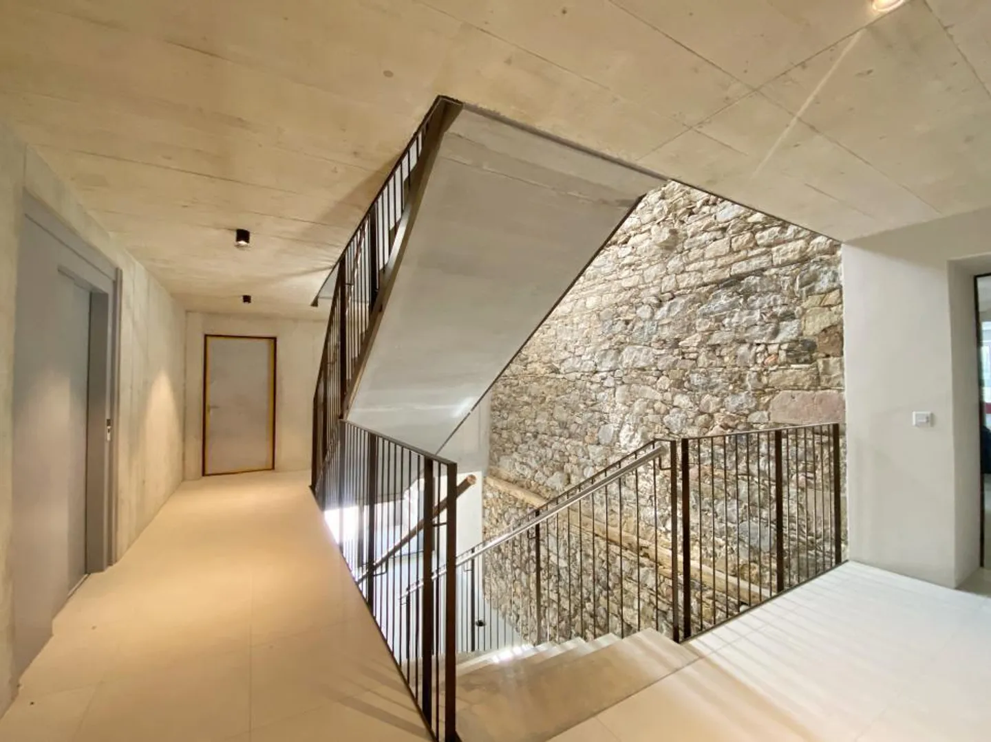 Einzigartige Gelegenheit! Wunderschöne neue Wohnung im Herzen der Natur - Foto 6 von 9