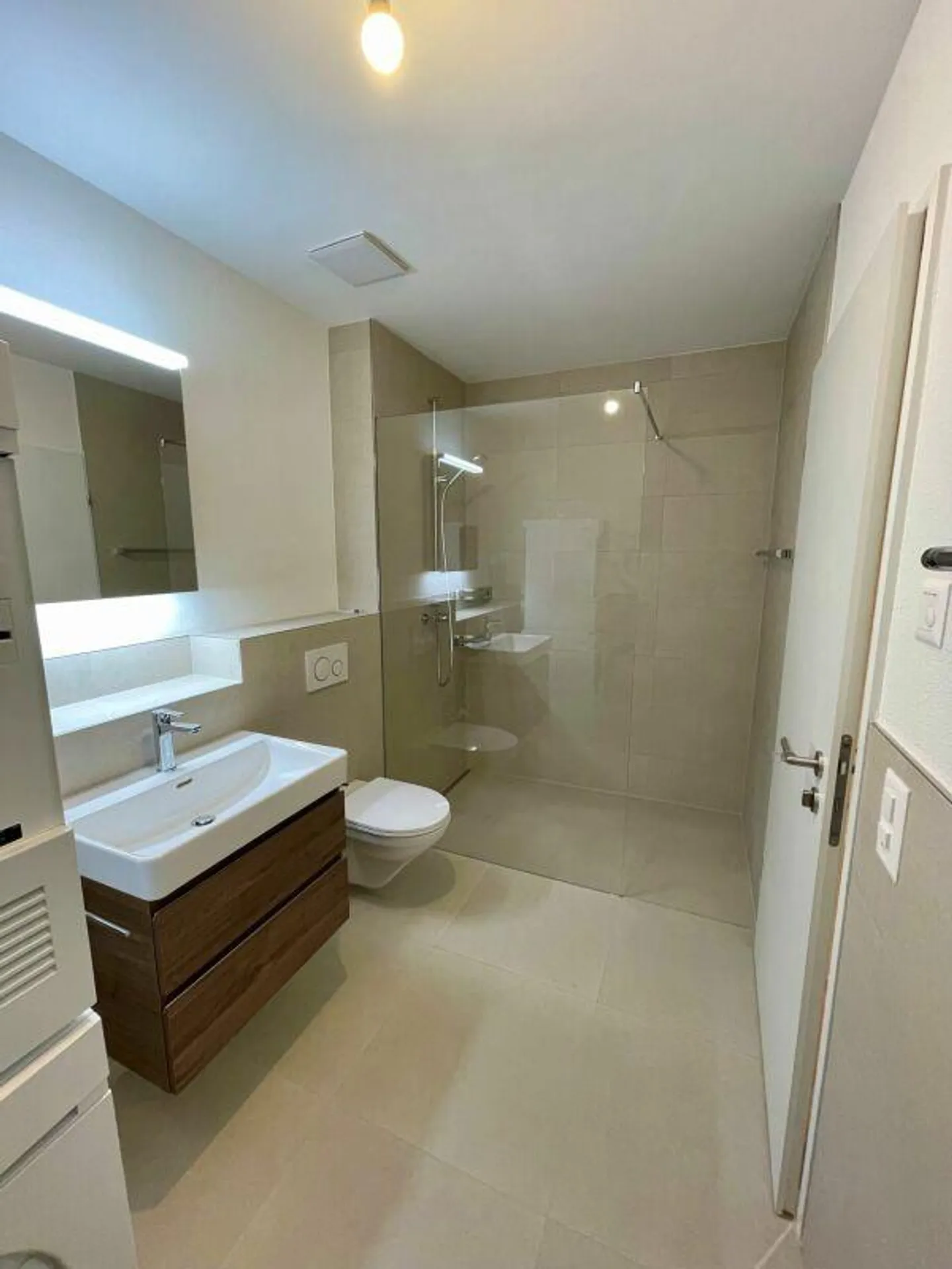 Neuwertige 3-Zimmer-Wohnung mit Terrasse (Erstbezug) - Foto 5 von 8