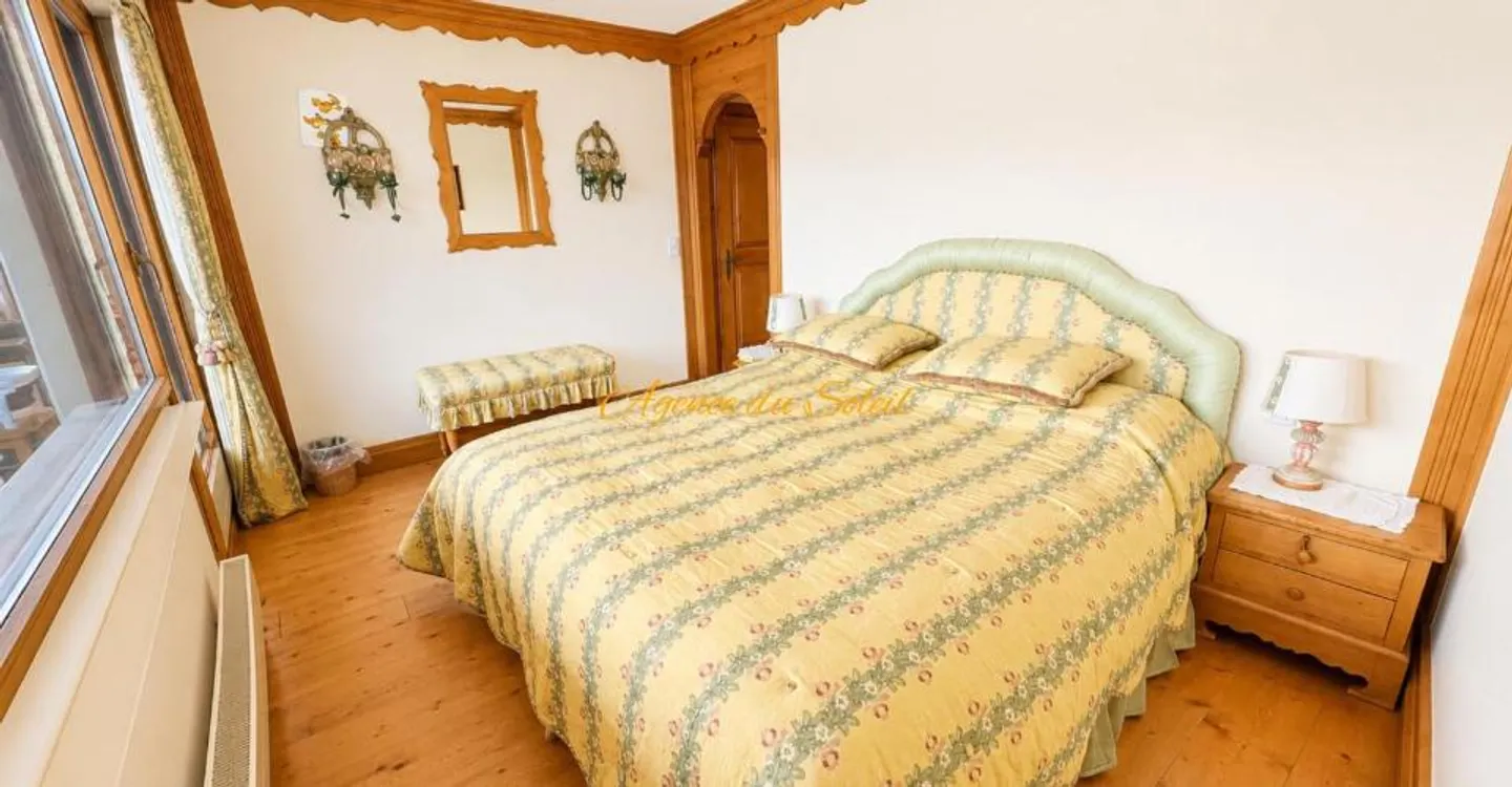 Exceptional setting for this bright 5.5 room corner apartment with large south-facing terrace! - Photo 10 of 13