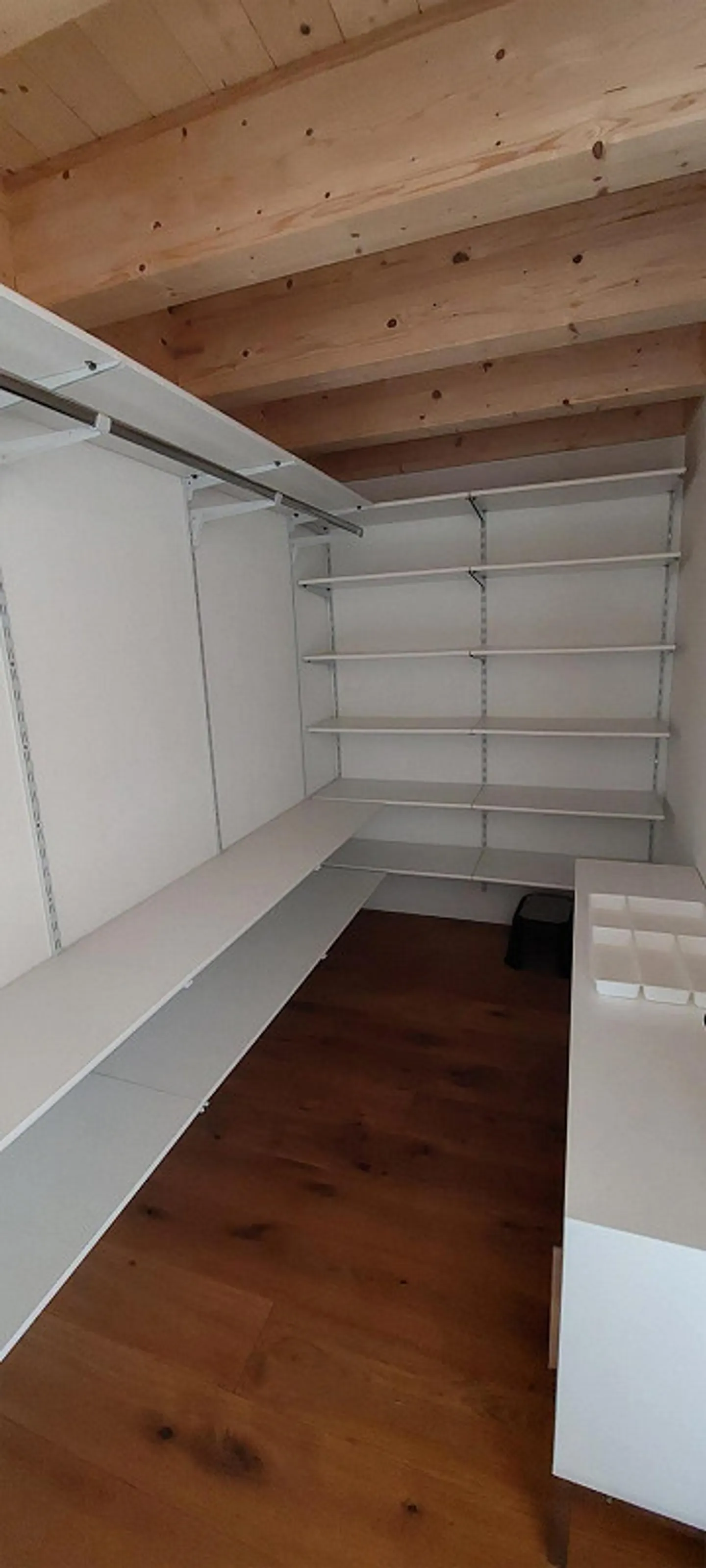 Casa indipendente e spaziosa con vista sulle montagne e sul lago - Foto 7 di 24