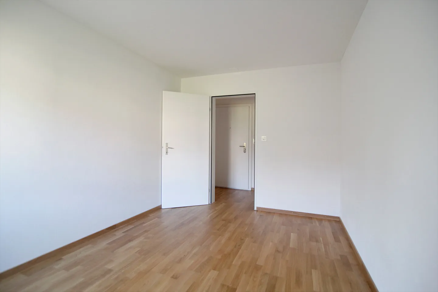 Apartment for rent - Photo 8 of 10