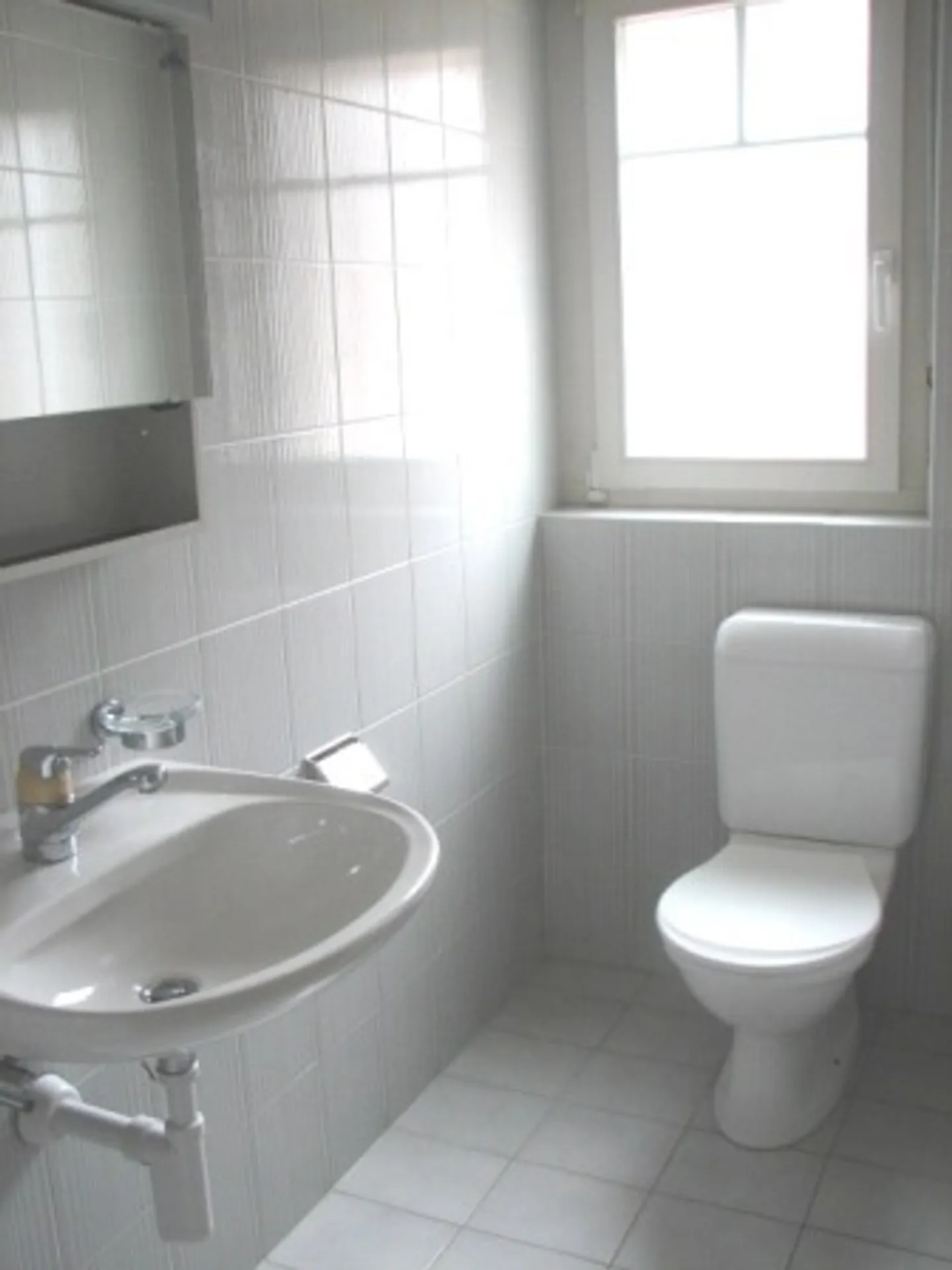 Spacious 3.5-Room Apartment - Photo 7 of 7