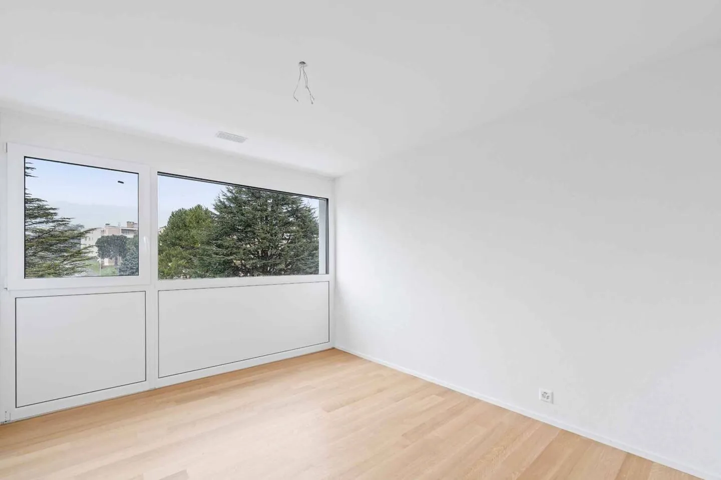 Neues Penthouse mit 5,5 Zimmern und 50 m2 Terrasse - Foto 5 von 7