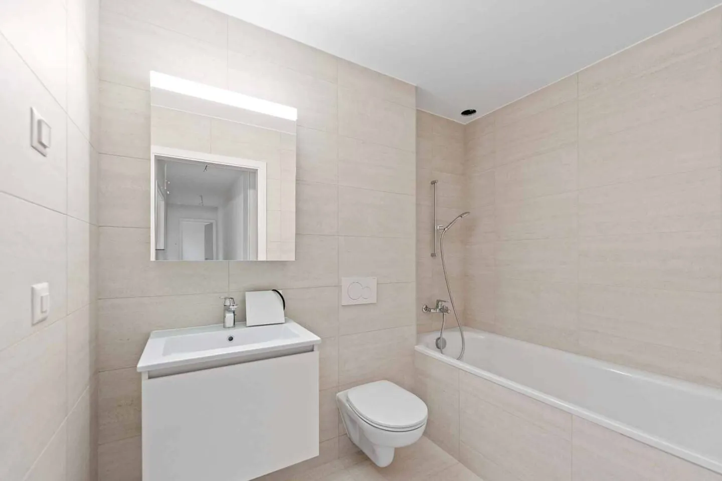 Neues Penthouse mit 5,5 Zimmern und 50 m2 Terrasse - Foto 6 von 7