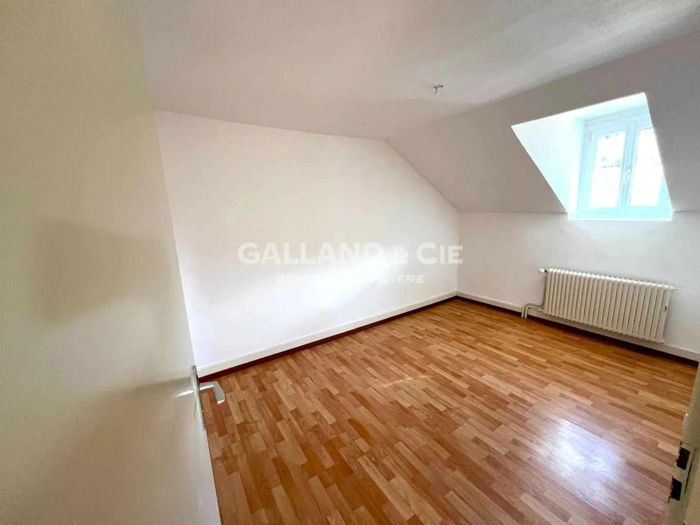 Una proprietà per soddisfarti! - Appartamento di 3 stanze - Foto 3 di 10