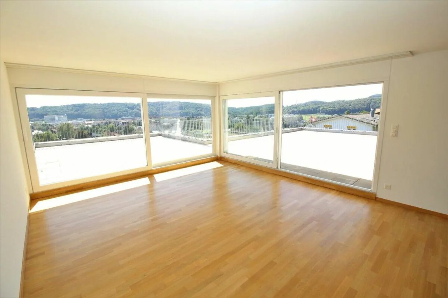 Bellissima vista panoramica dalla grande terrazza! - Foto 3 di 13