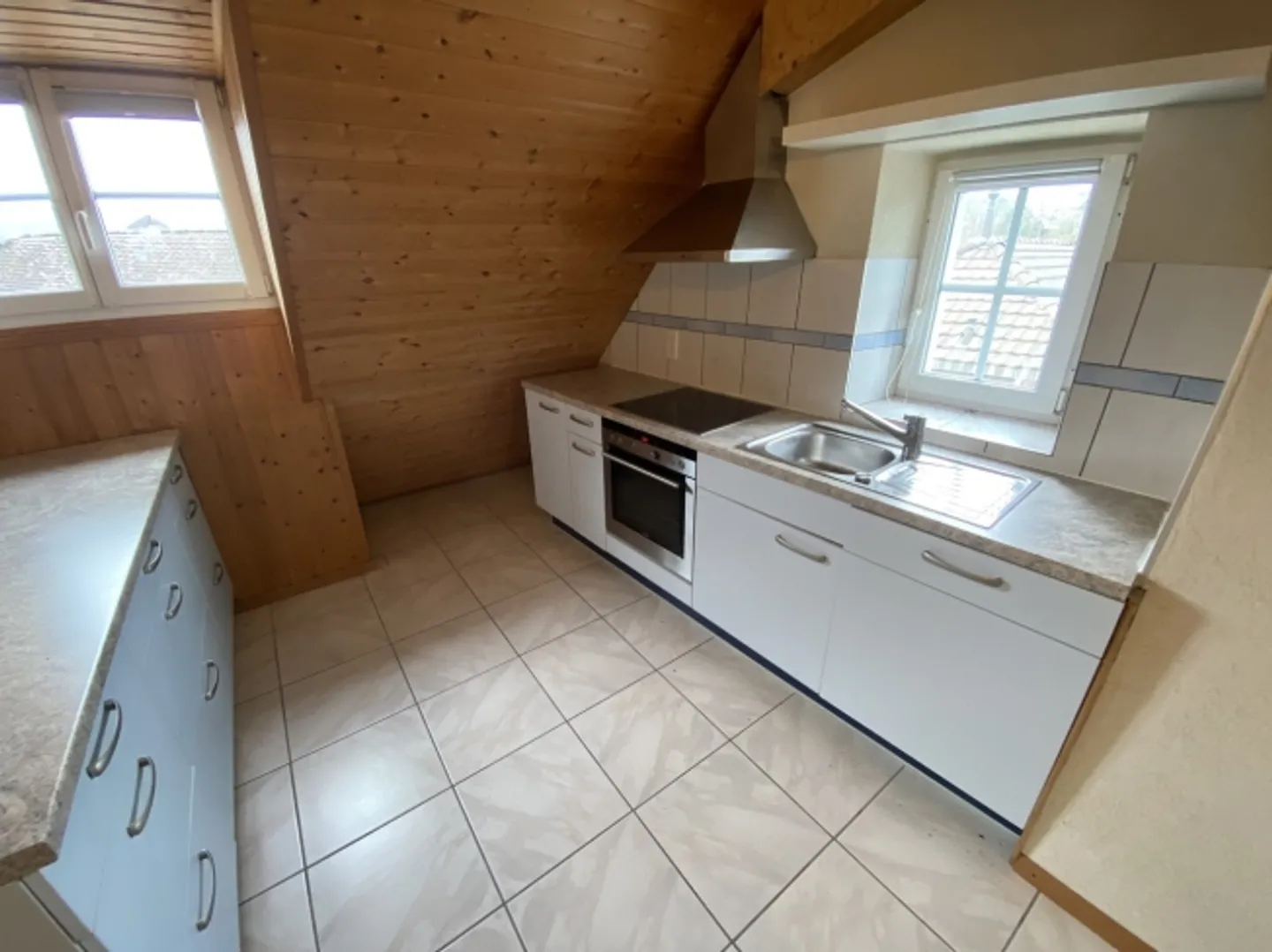 Charming 3.5-room duplex in the old town - Photo 2 of 15