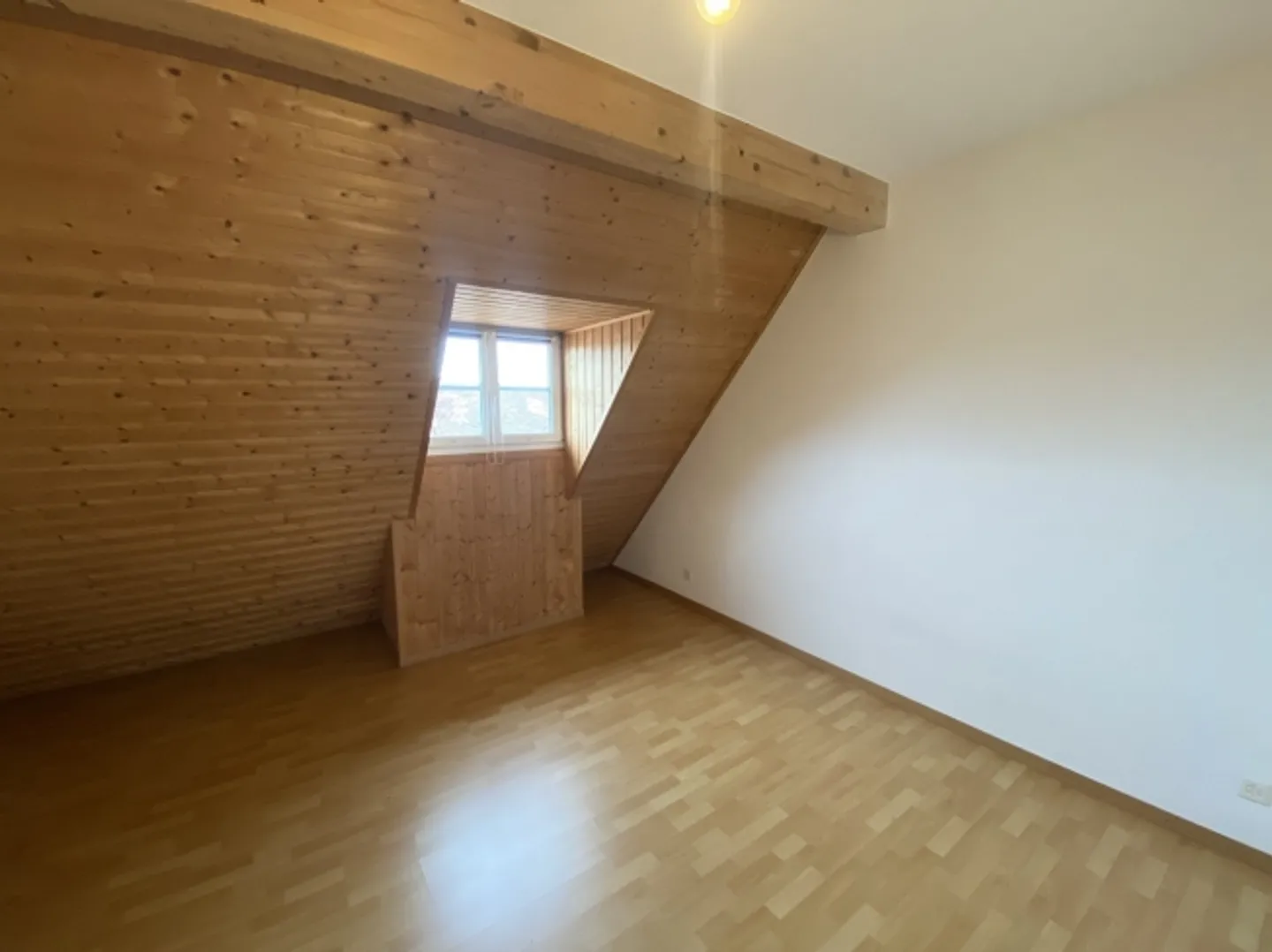 Charming 3.5-room duplex in the old town - Photo 6 of 15