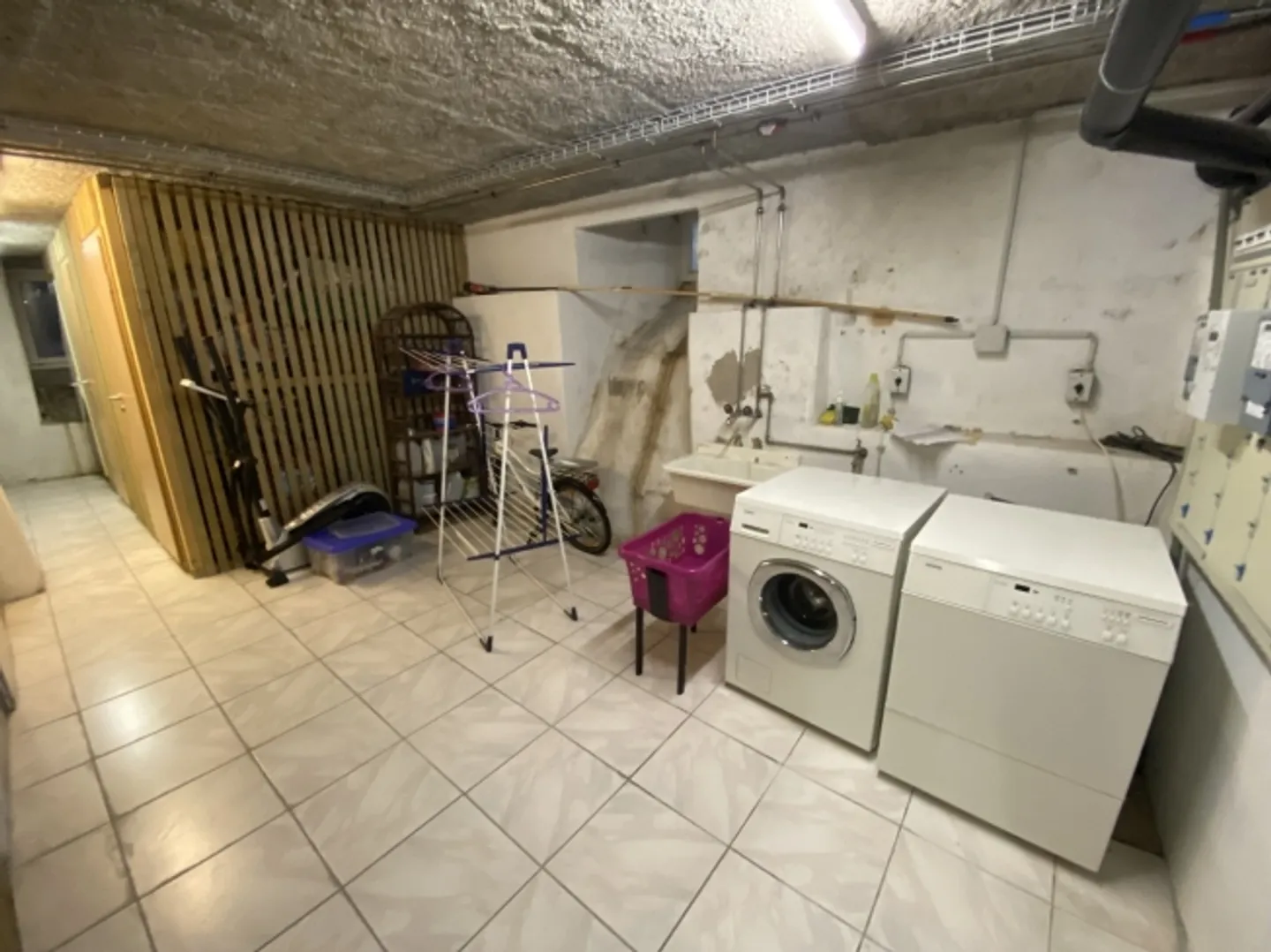 Charming 3.5-room duplex in the old town - Photo 12 of 15