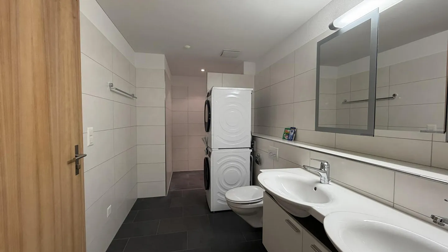 Moderne 3.5-Zimmerwohnung in Schiers - Foto 8 von 16