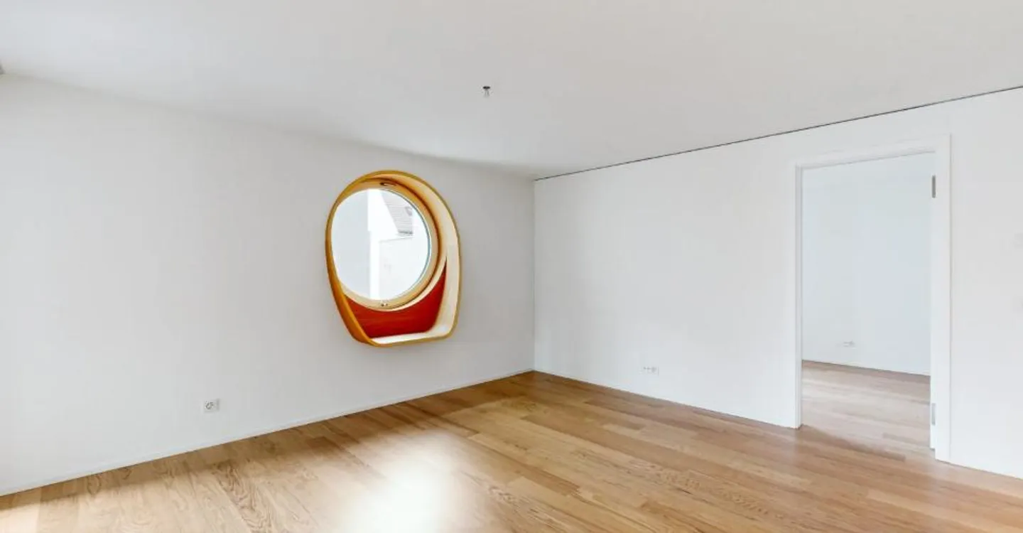 Summer Special - Move in now and receive a CHF 2,000 moving voucher - Photo 2 of 8