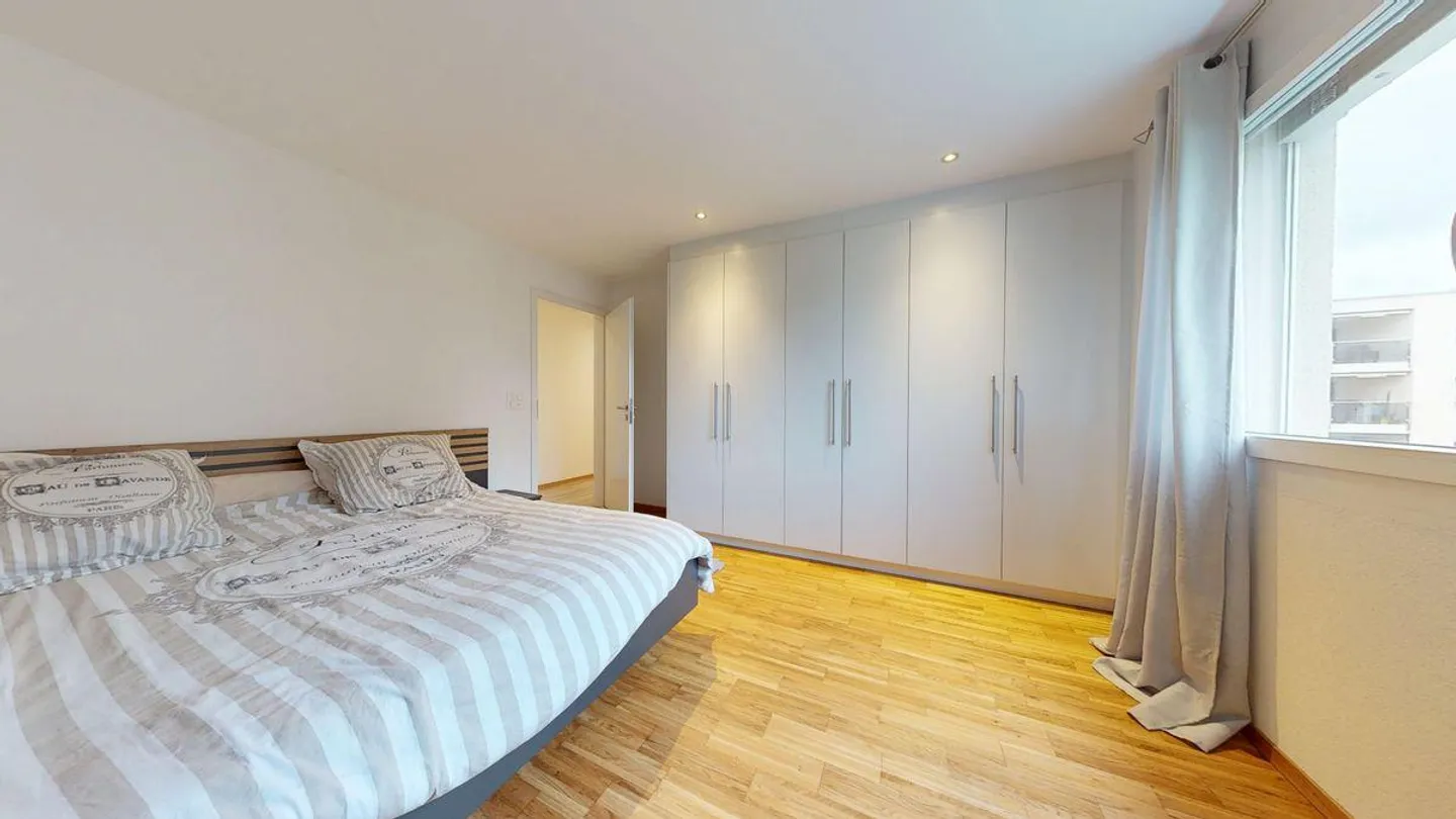 Helle 4 ½ Zimmer in Riaz (FR / Gruyère) - Foto 8 von 13