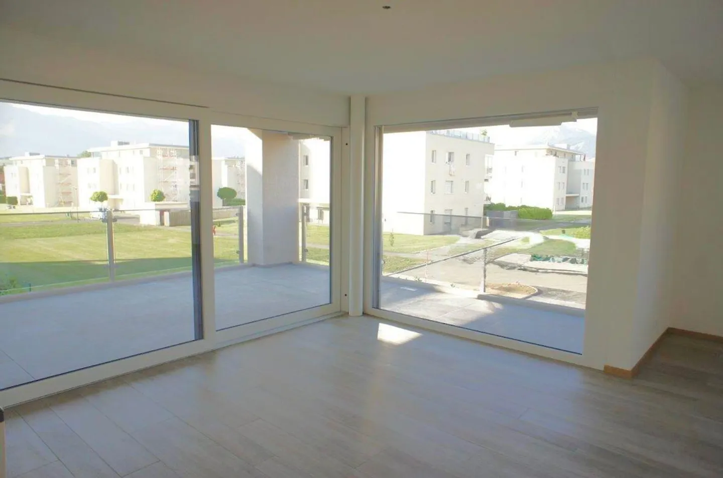 Helle 4 ½ Zimmer in Riaz (FR / Gruyère) - Foto 3 von 13