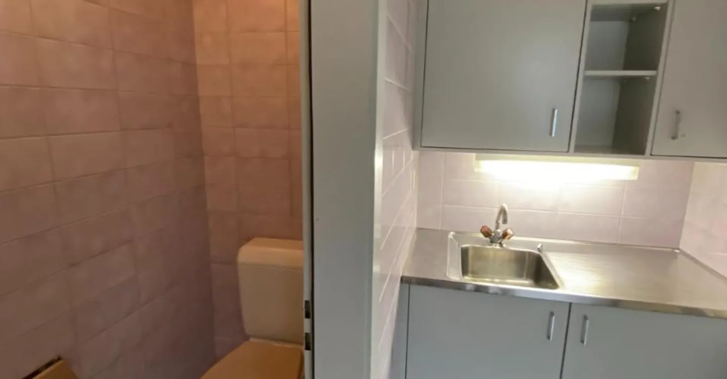 Sehr schöne Büros / Gewerbeflächen von 90 m2 in Delémont - Foto 10 von 10