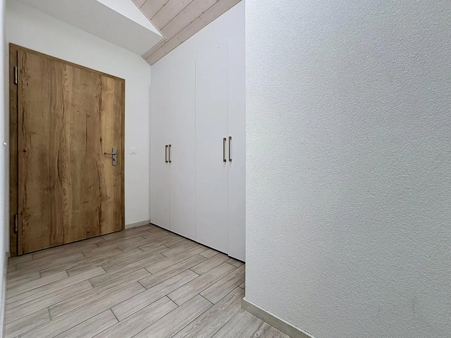2.5 Room Apartment - Photo 7 of 13