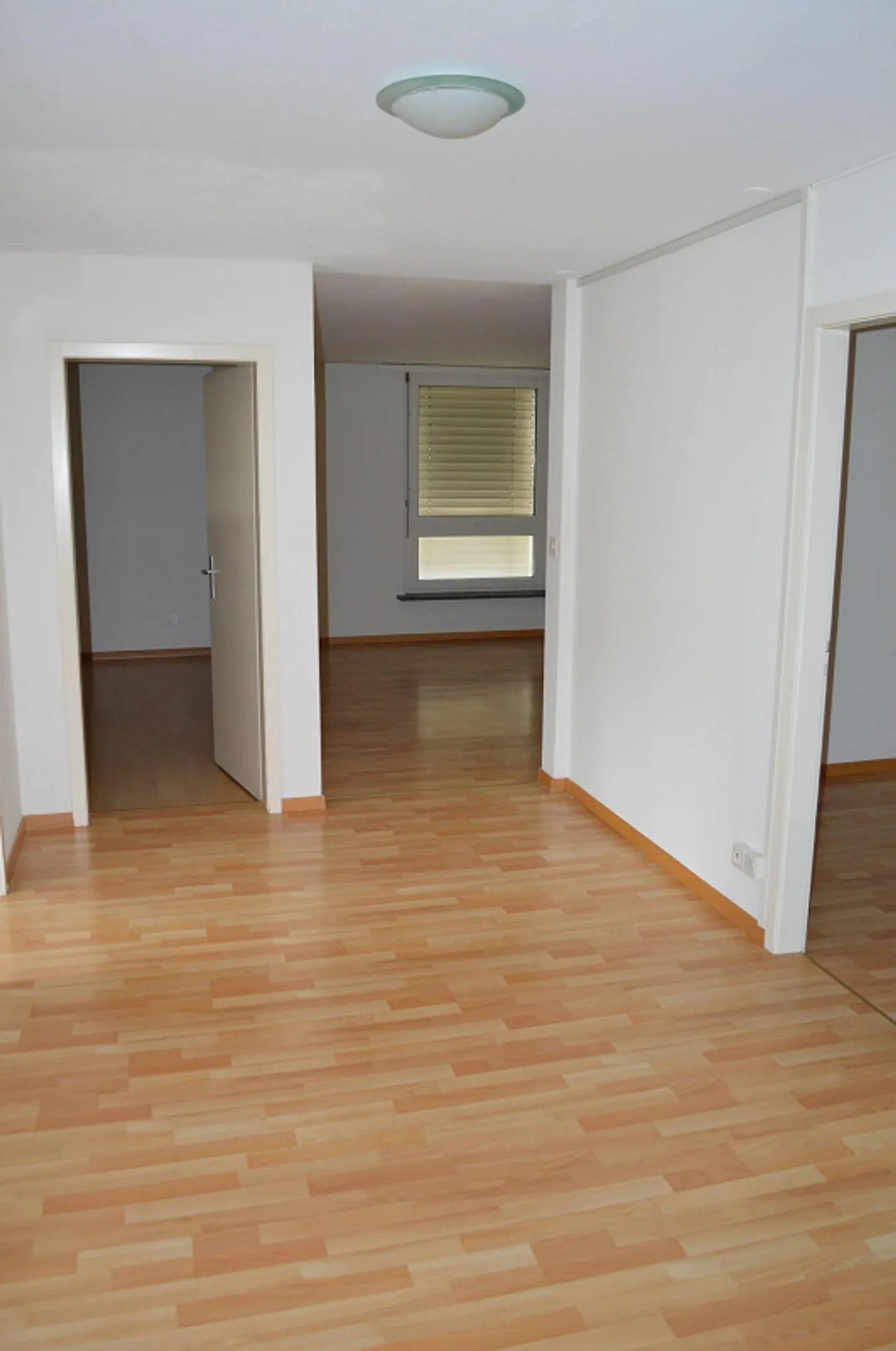 Belle appartement de 4 pièces - Photo 2 sur 11