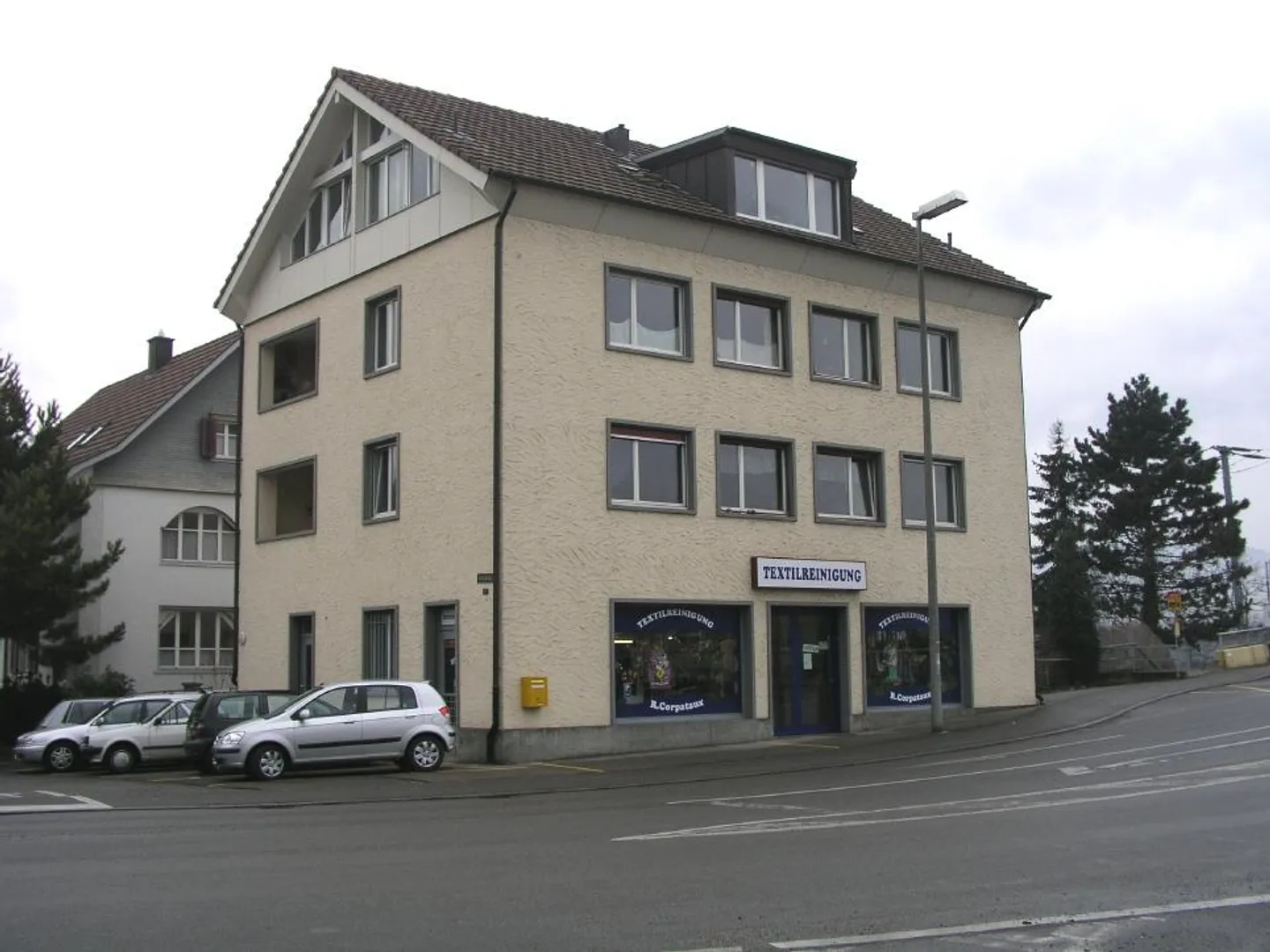 Retail space for rent in Dornach - Photo 3 of 4