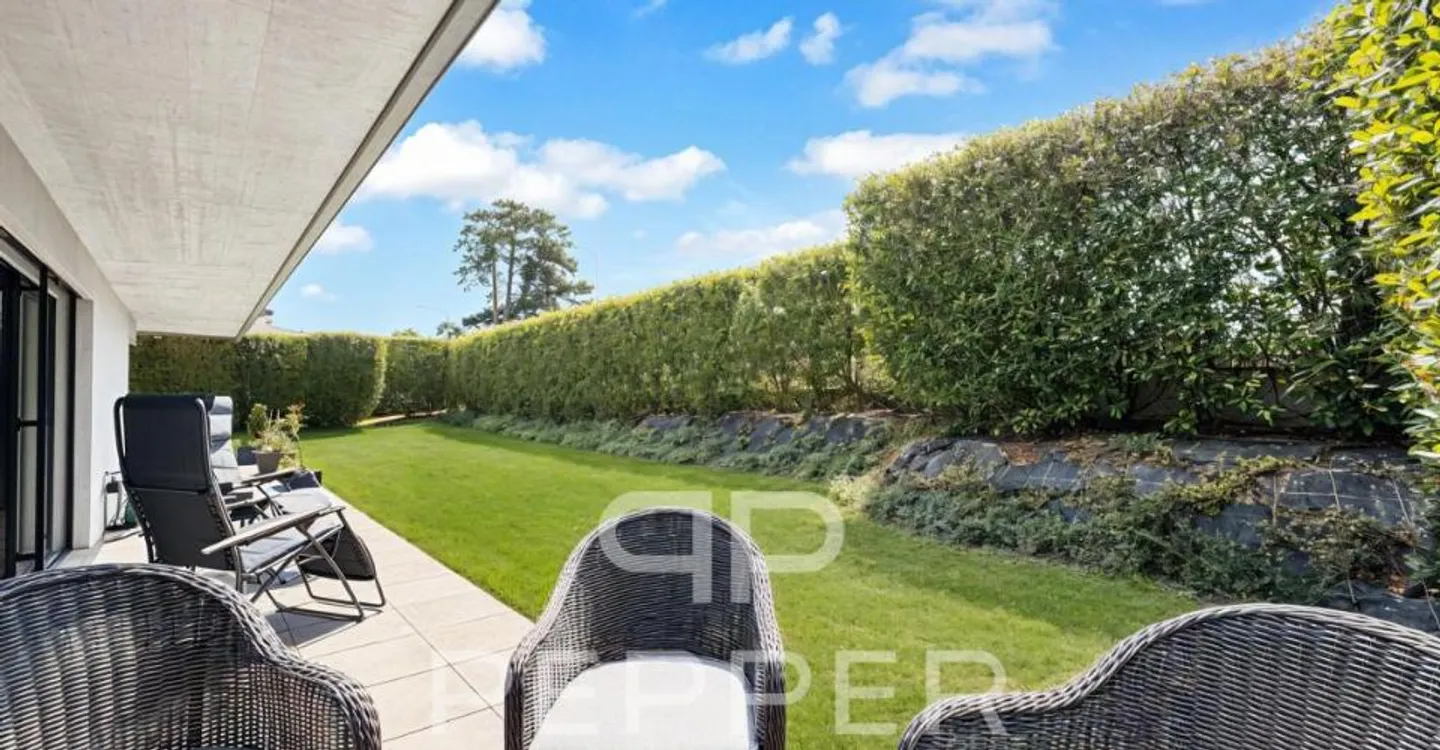 Stunning garden-level apartment with remarkable exteriors - Photo 1 of 13