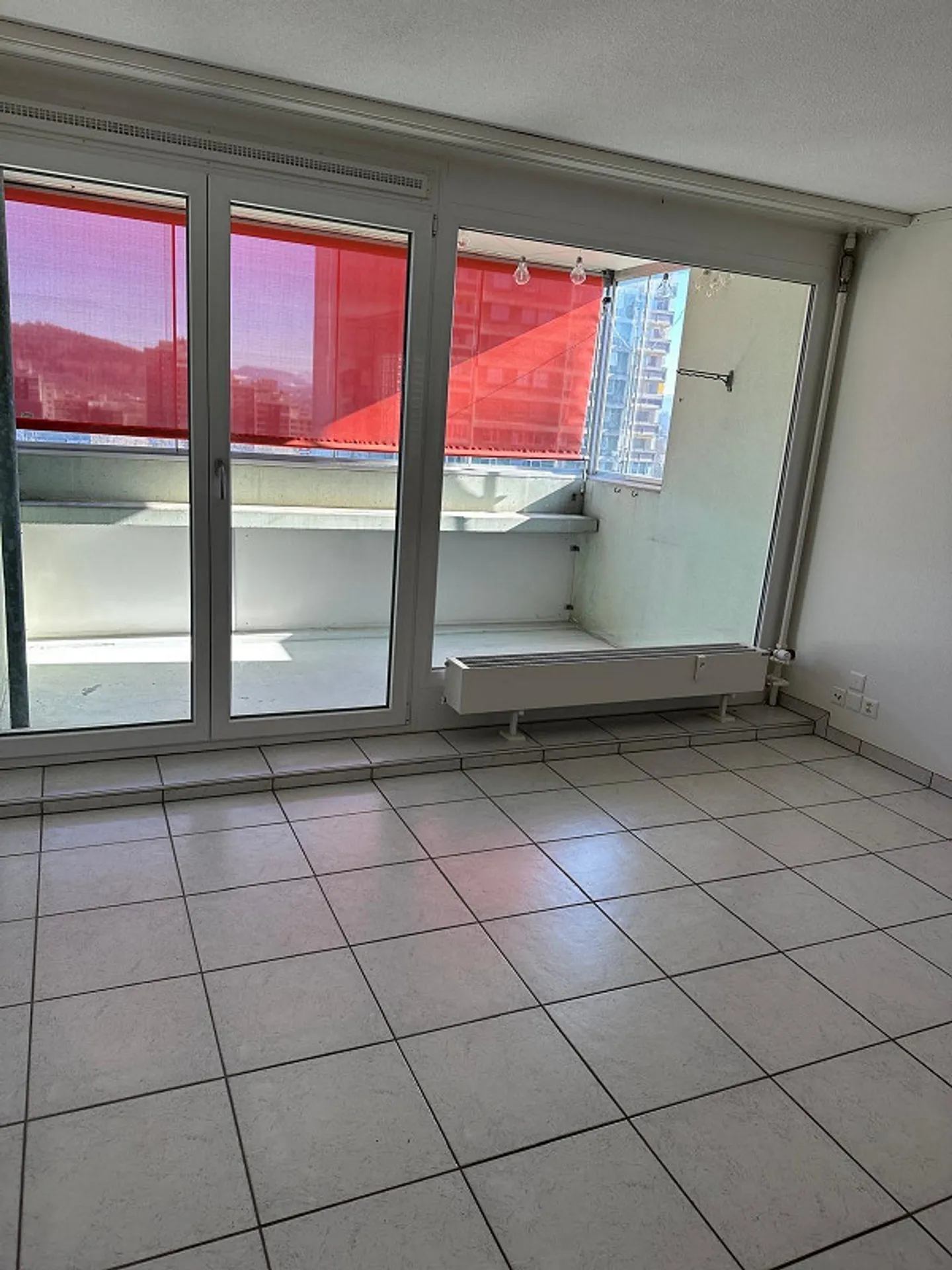 Family Apartment on the 11th Floor - Photo 3 of 9