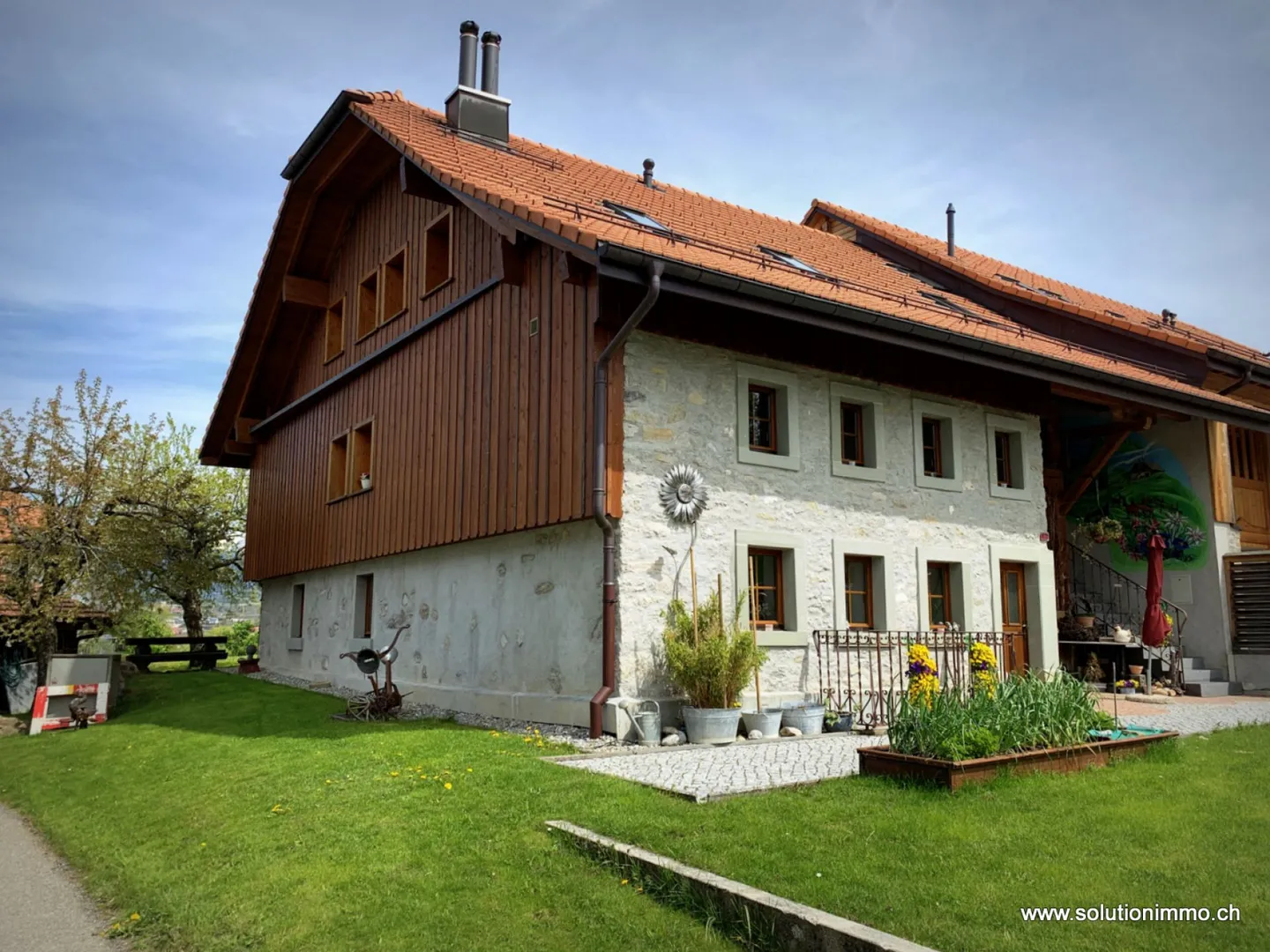 Charming Renovated Farmhouse - Photo 2 of 13