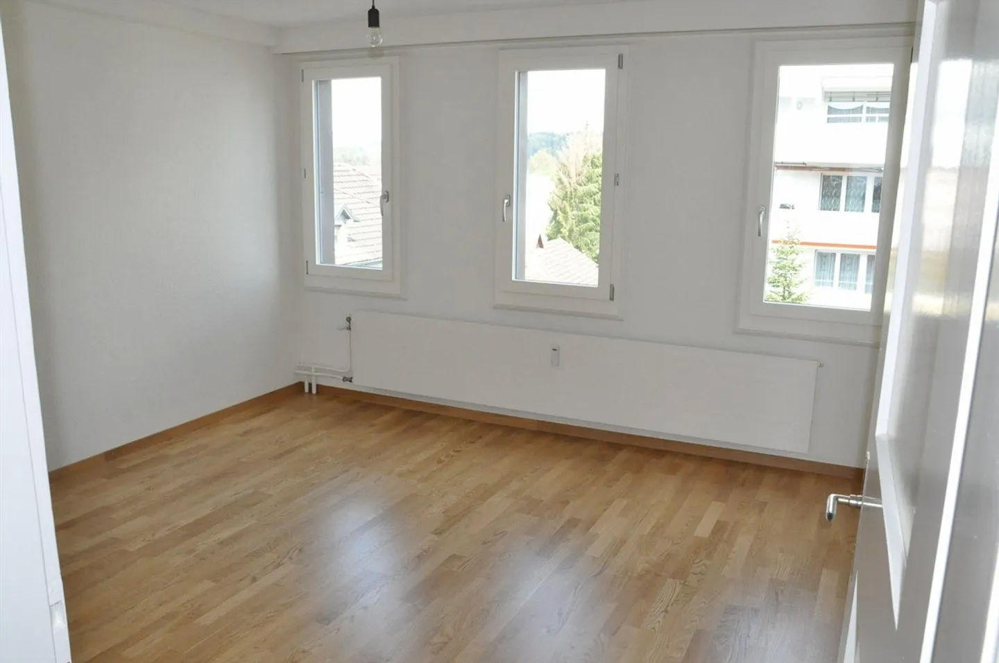 attraktive 4 Zimmer-Dach-Wohnung an zentraler Lage... - Foto 5 von 14
