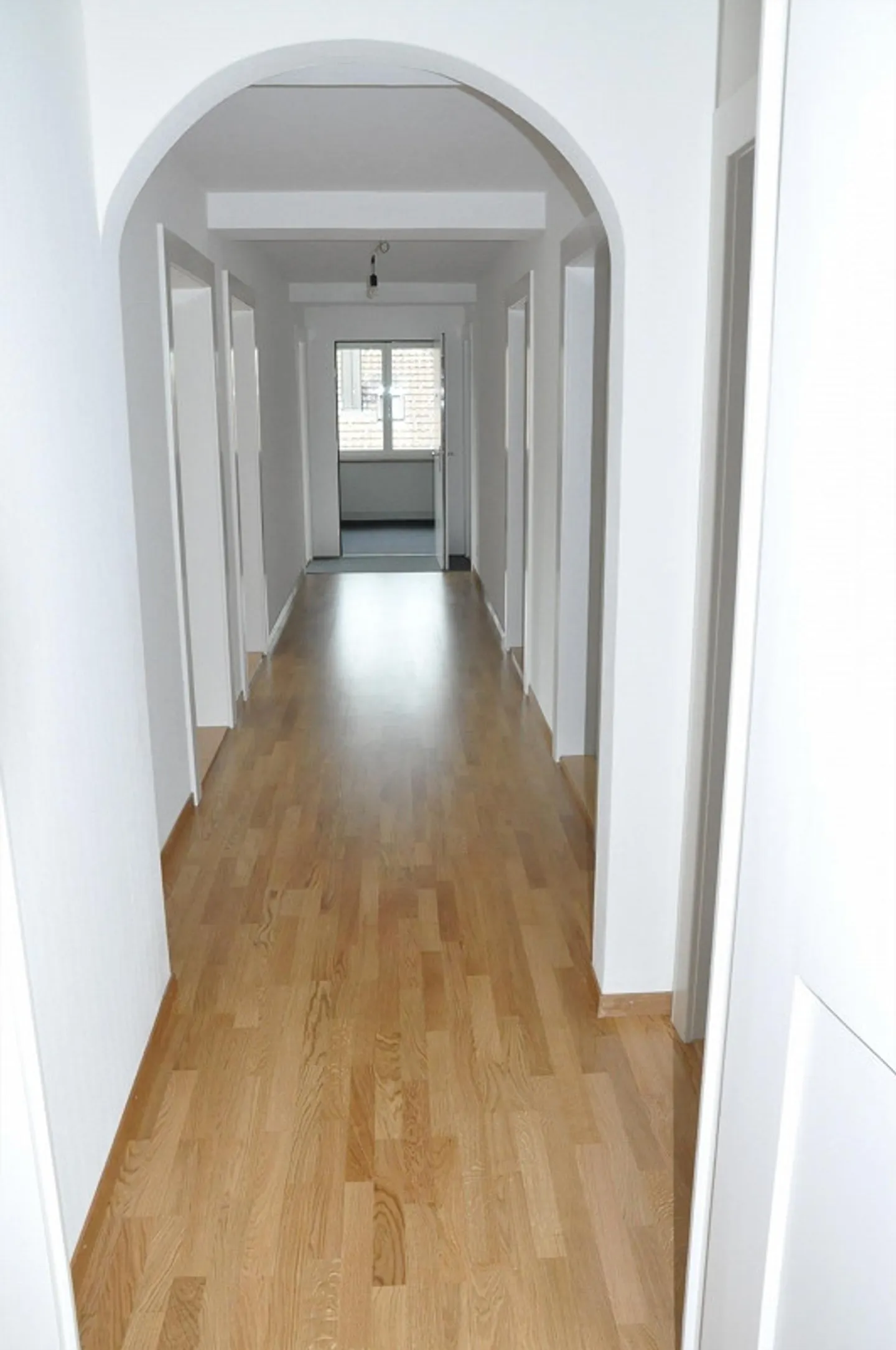 attraktive 4 Zimmer-Dach-Wohnung an zentraler Lage... - Foto 8 von 14