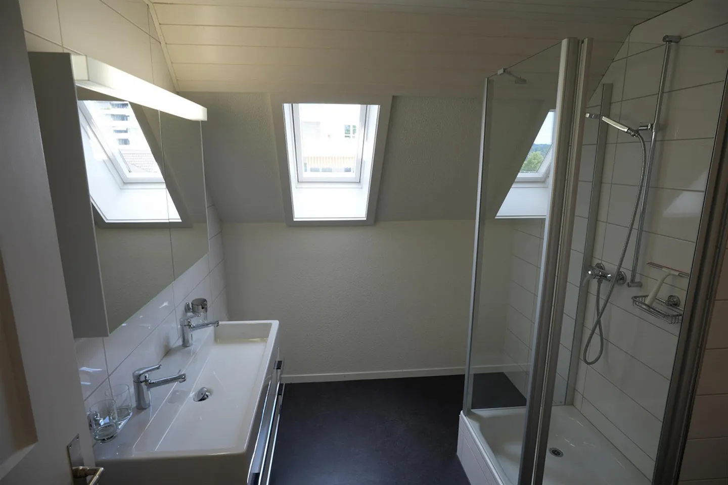 attraktive 4 Zimmer-Dach-Wohnung an zentraler Lage... - Foto 11 von 14