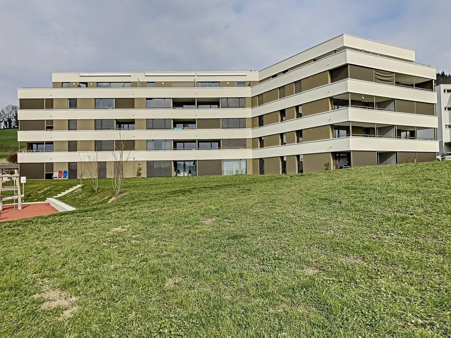Zeitgemäße Wohnung mit Terrasse - Foto 10 von 12