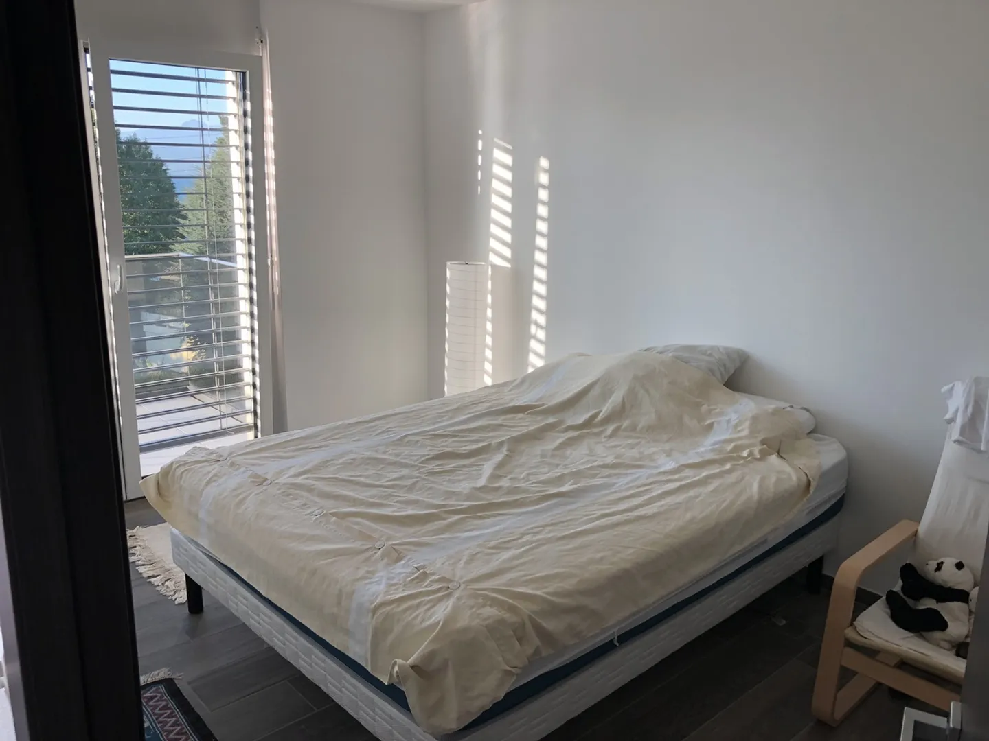 Magnifique appartement de 2,5 pièces au 1er étage. Exécution de haute qualité. - Photo 3 sur 5