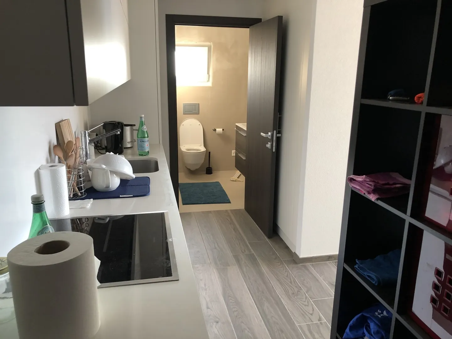 Magnifique appartement de 2,5 pièces au 1er étage. Exécution de haute qualité. - Photo 4 sur 5