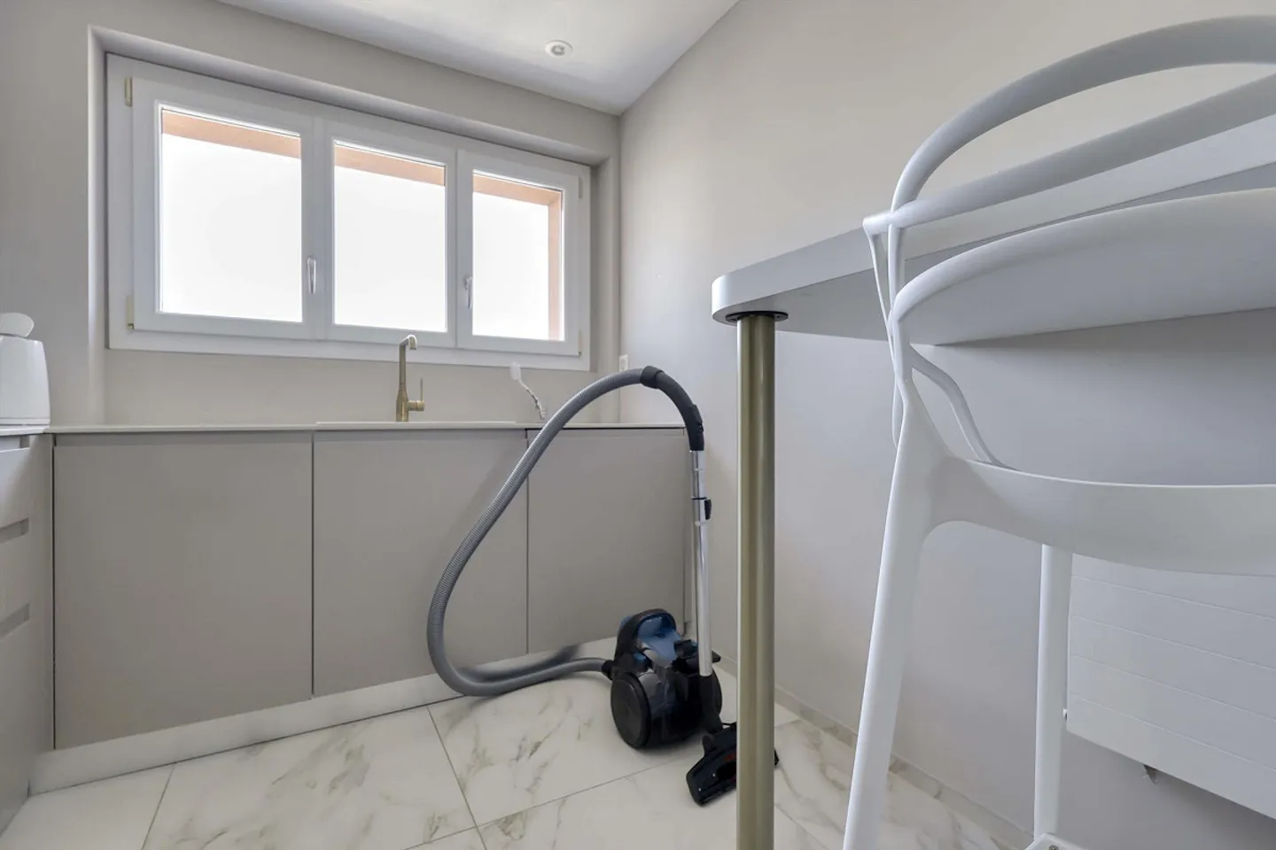 Coliving avec accès au lac et opportunités de carrière à Baar - Photo 13 sur 14
