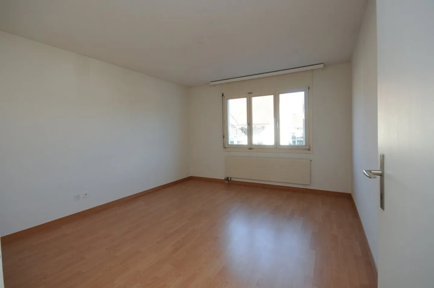 Charmant appartement 2.5 pièces - Photo 3 sur 7