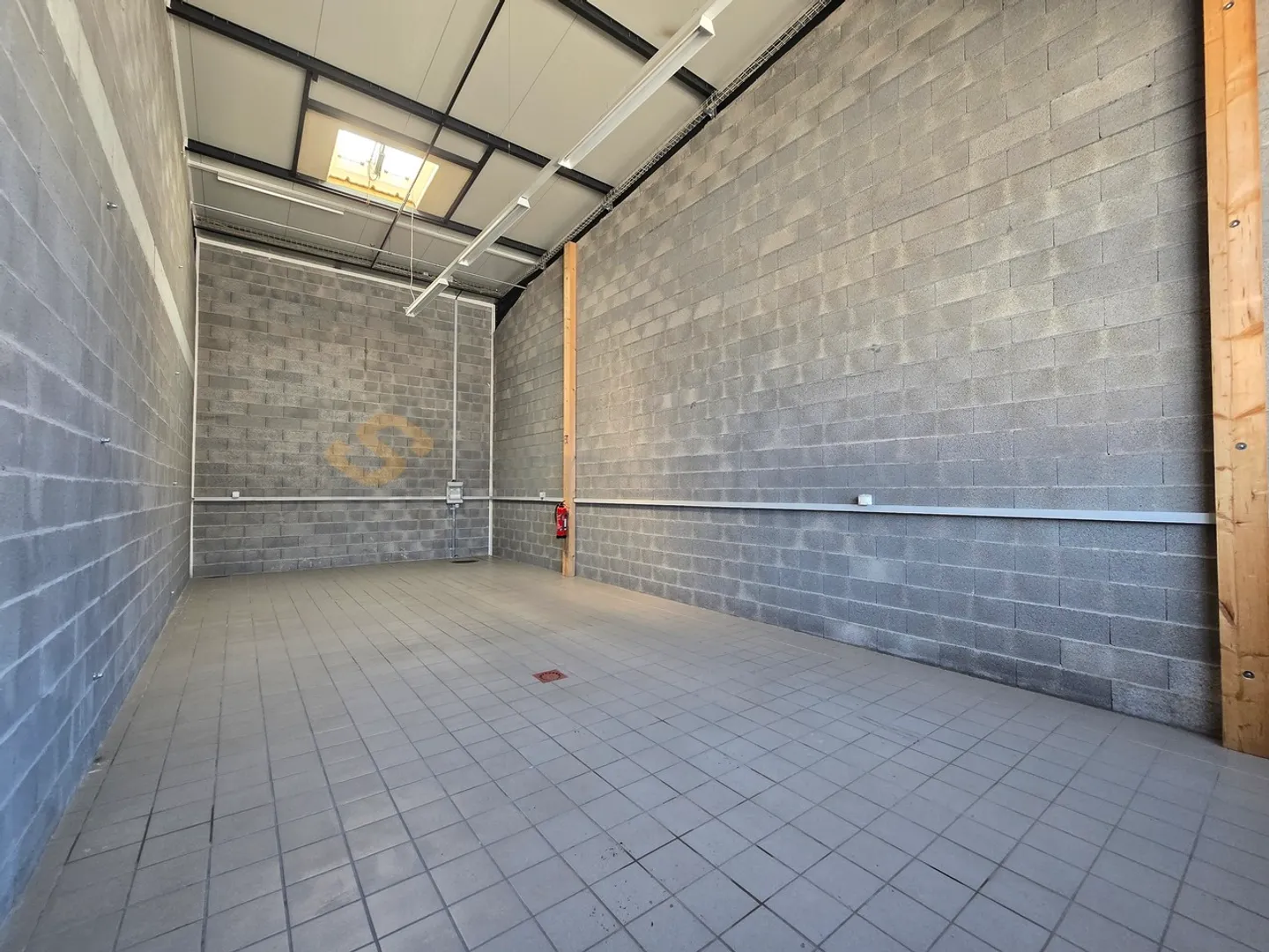 «Streetbox di 60m² in affitto - Box n°6» - Foto 4 di 4