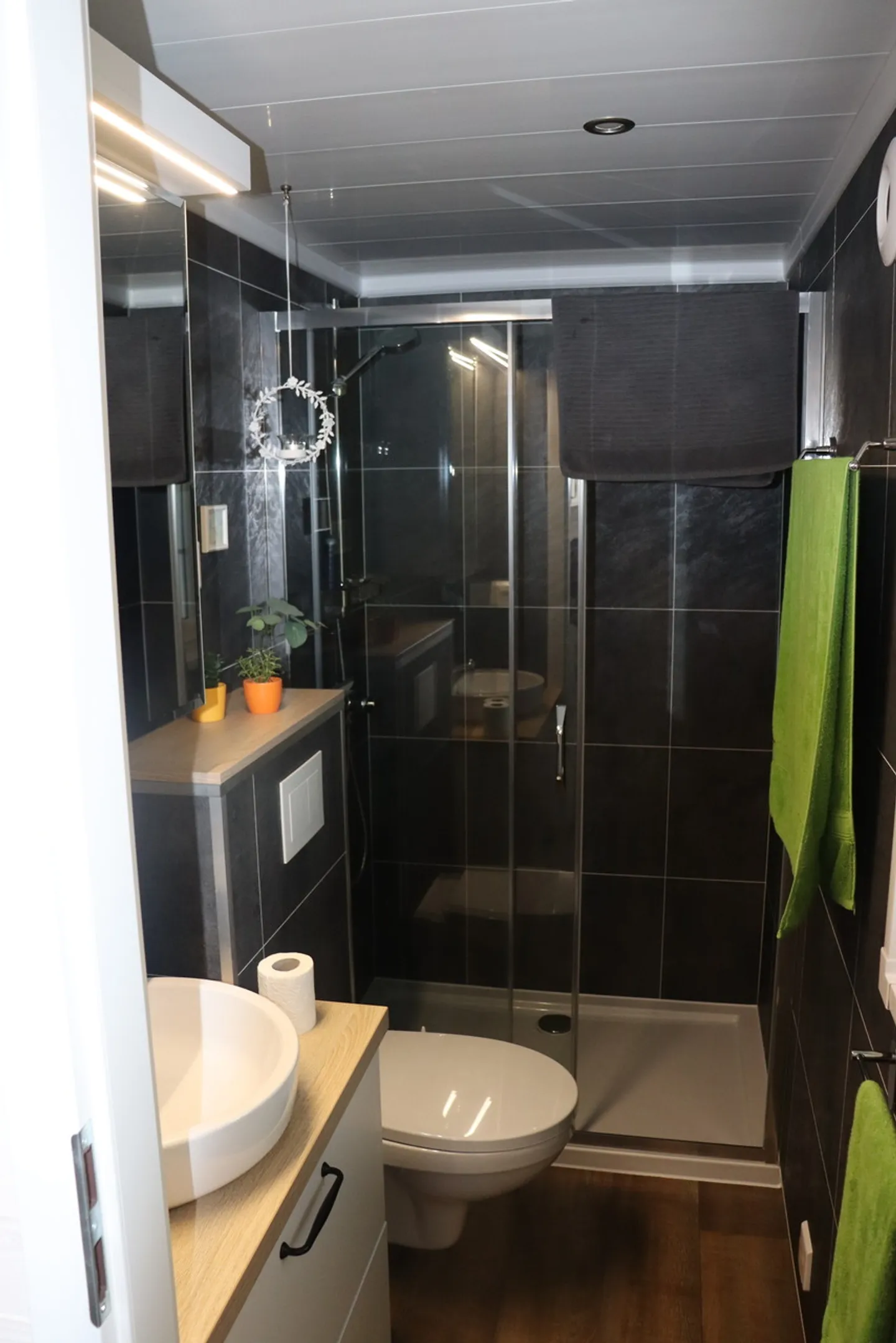 Casa da campeggio 3,5 stanze a Sugiez - nuova e lussuosa - Foto 9 di 10