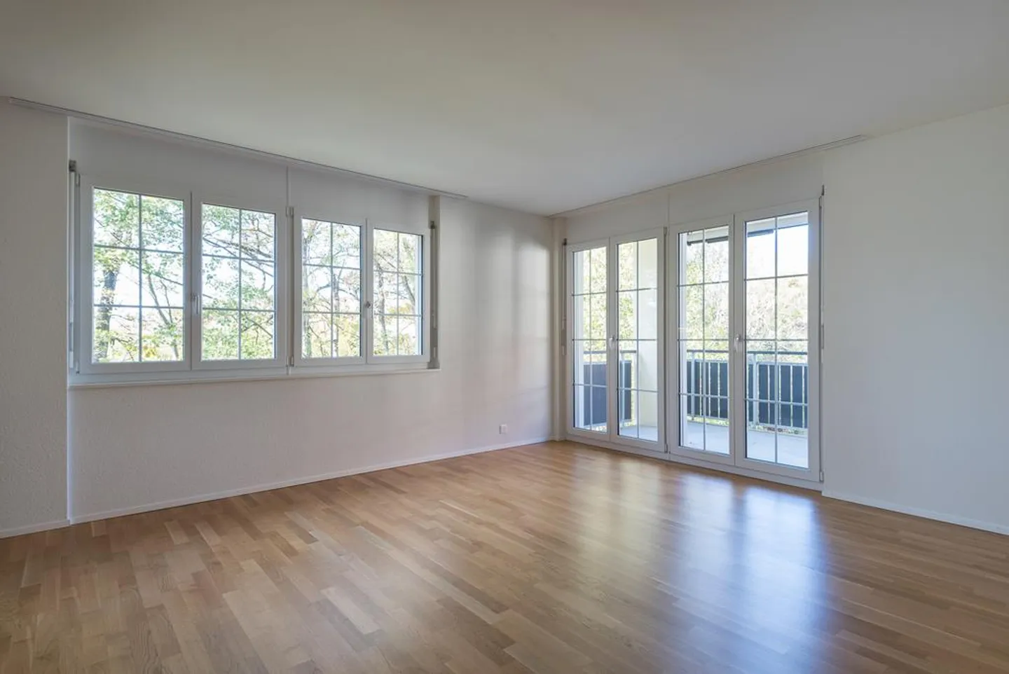 Appartement moderne dans un emplacement calme - Photo 3 sur 7