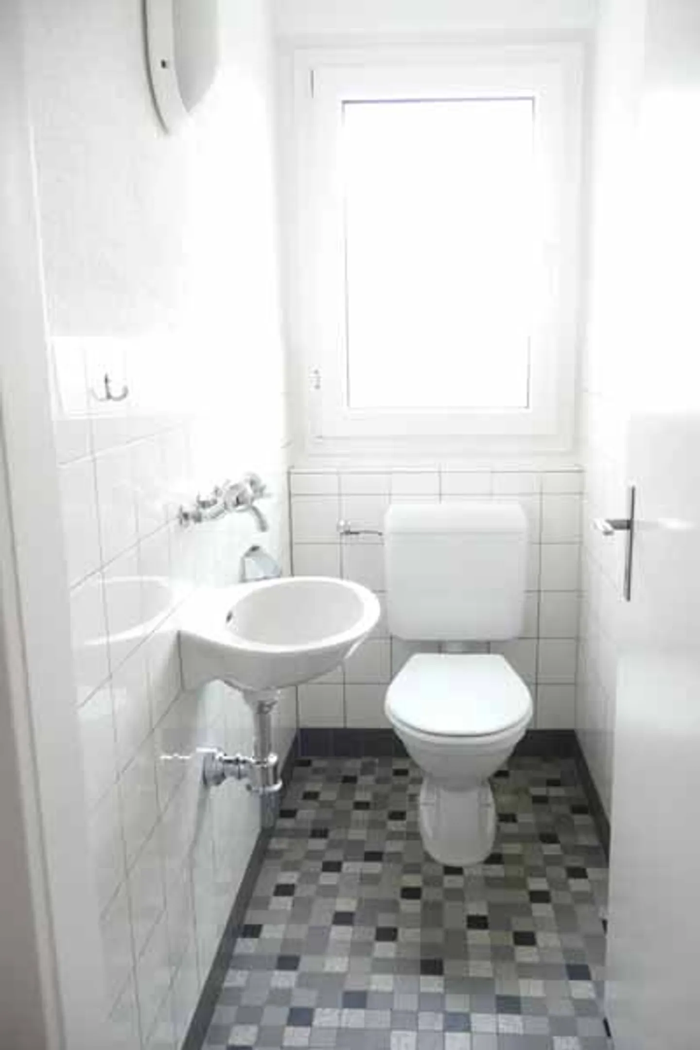 Bright attic apartment with fireplace is looking for you! - Photo 9 of 9