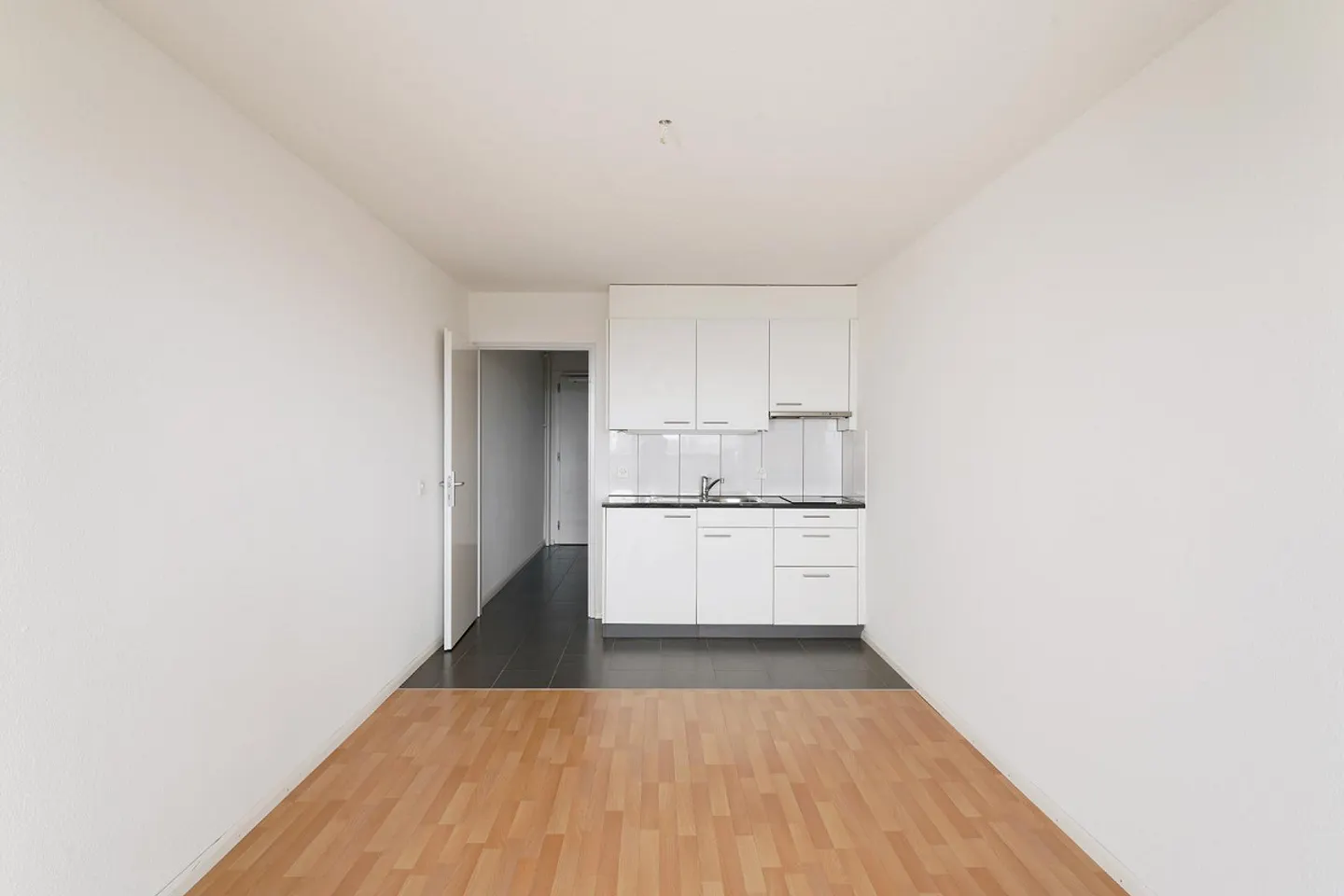 Modernes Studio in grüner Umgebung - Foto 2 von 4