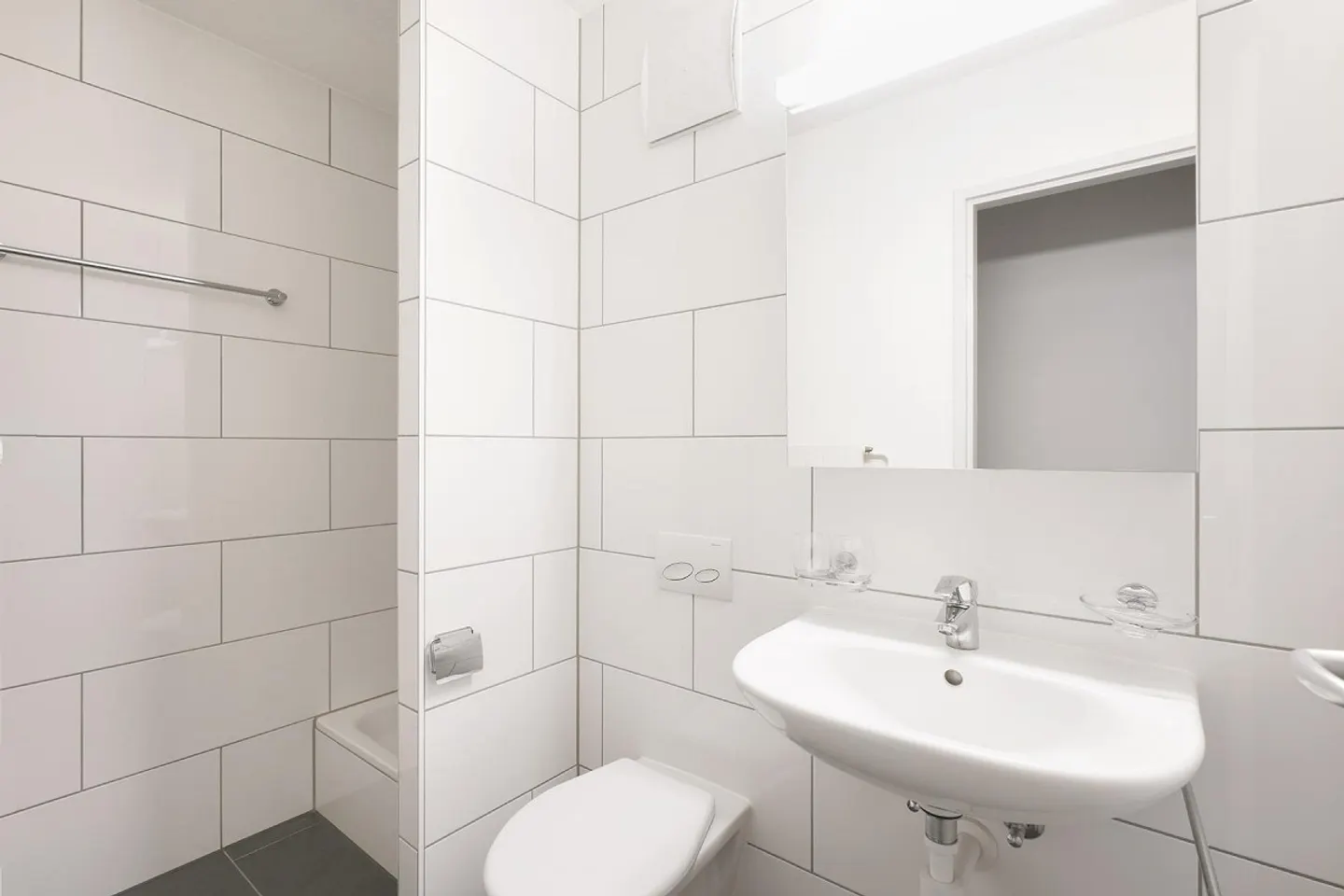 Modernes Studio in grüner Umgebung - Foto 3 von 4