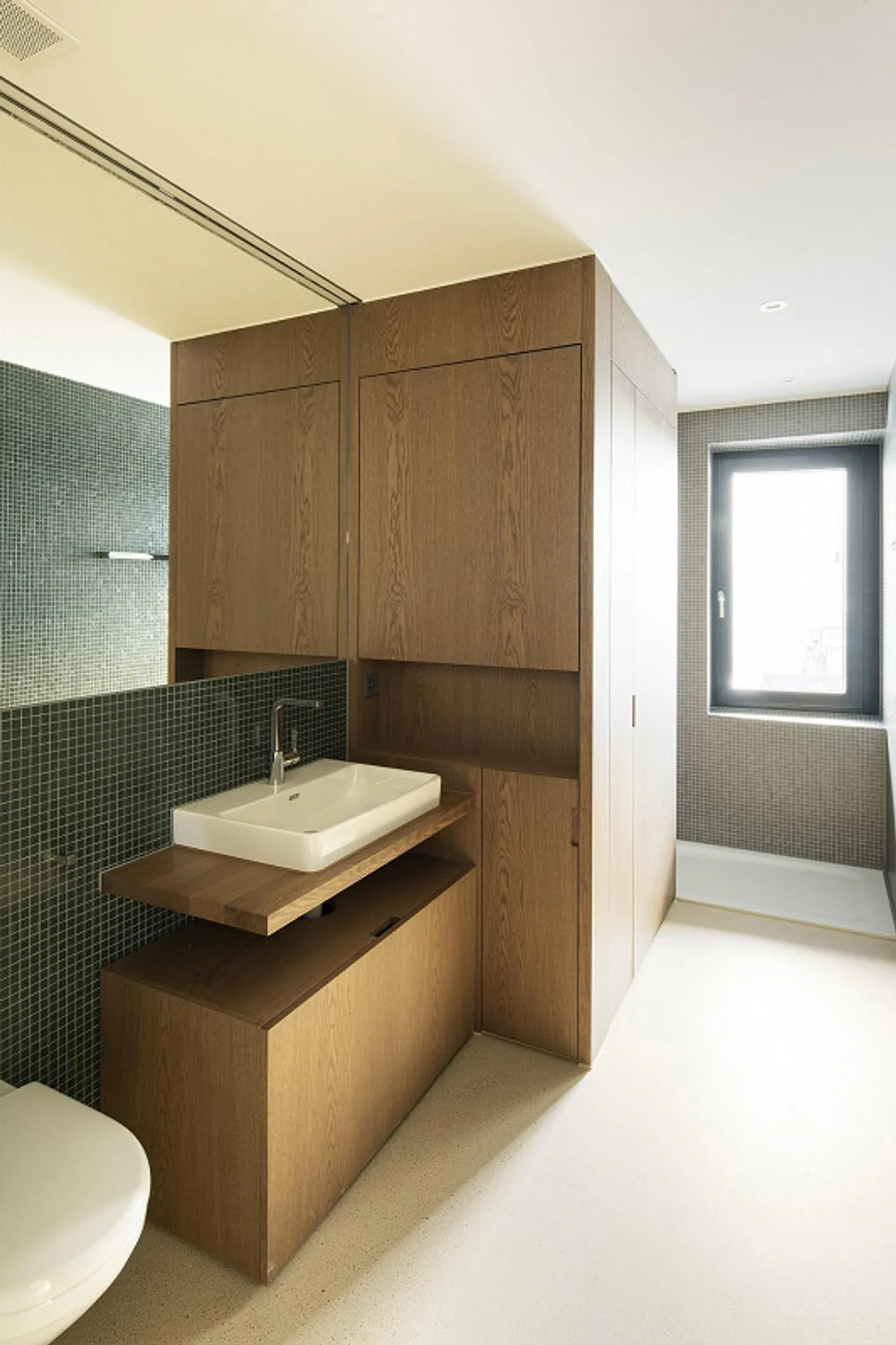 Moderno appartamento mansardato di 2,5 locali a Zurigo-Seefeld - Disponibile immediatamente - Foto 5 di 6