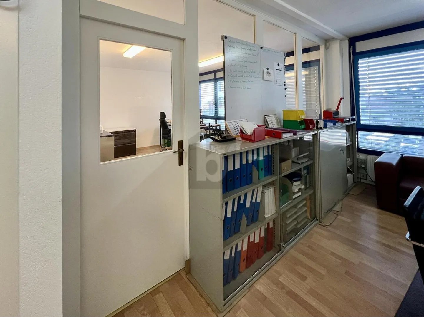 Espace de Bureau Créatif - Photo 4 sur 6