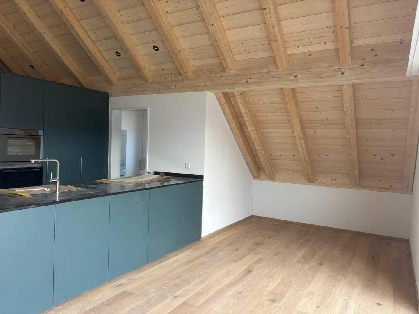 4 1/2-room apartment in the attic with balcony and attic - Photo 6 of 13