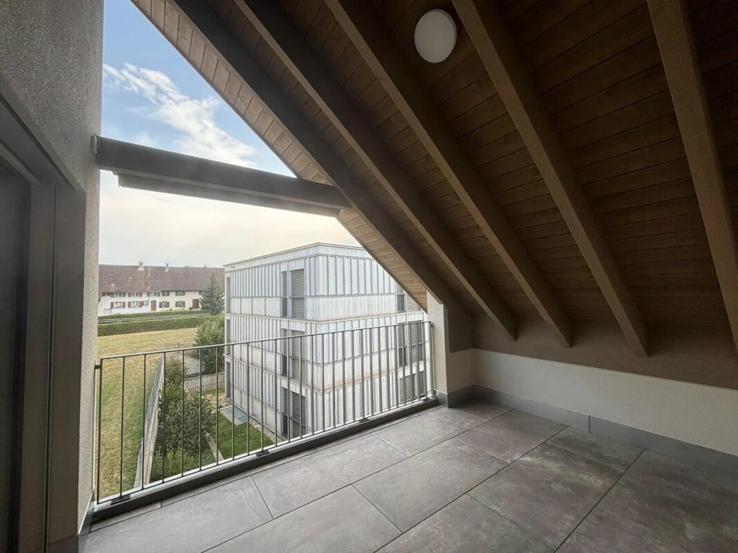 4 1/2-room apartment in the attic with balcony and attic - Photo 7 of 13