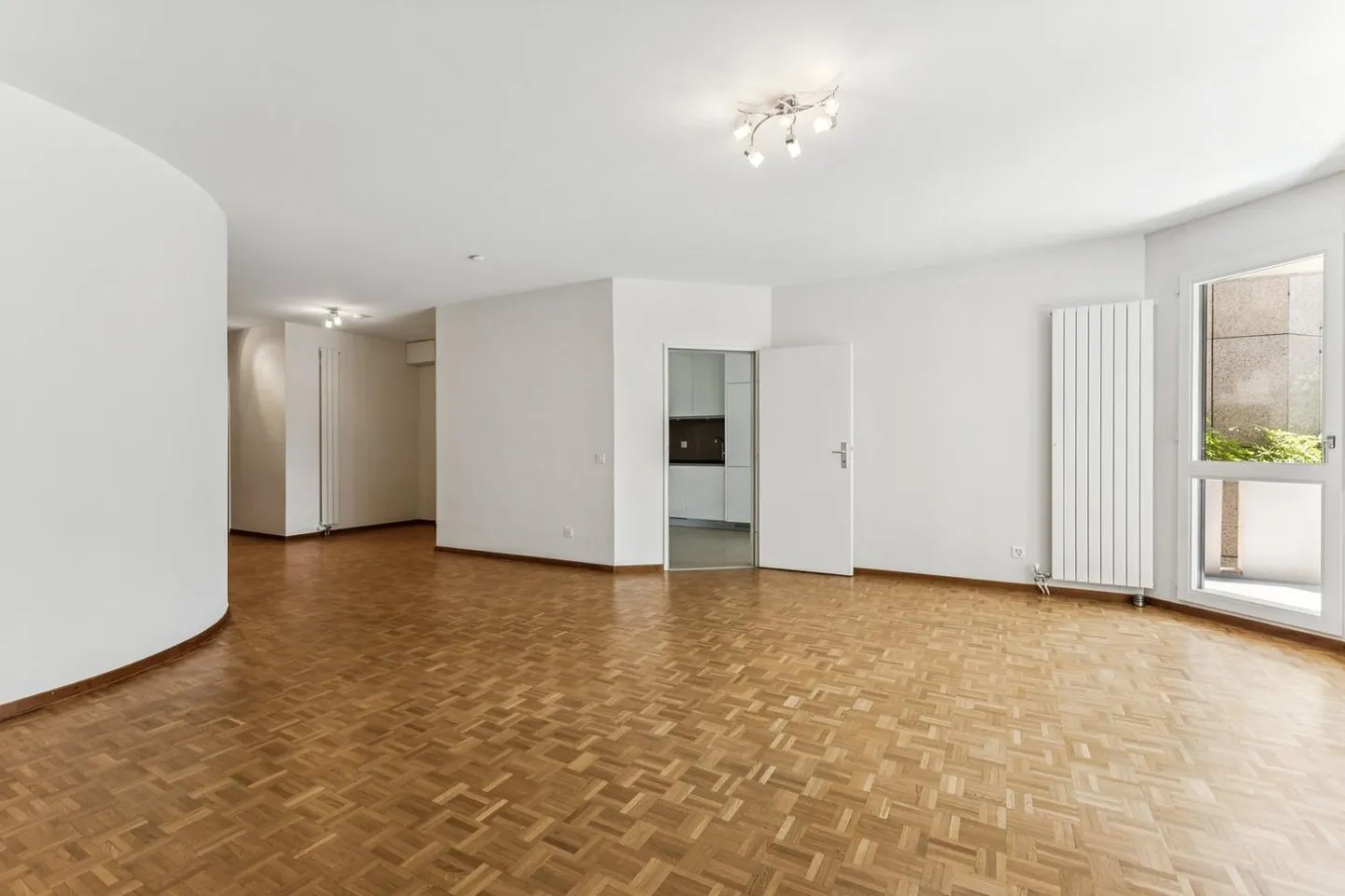 Address with preferential right in the heart of Champel - Photo 3 of 13