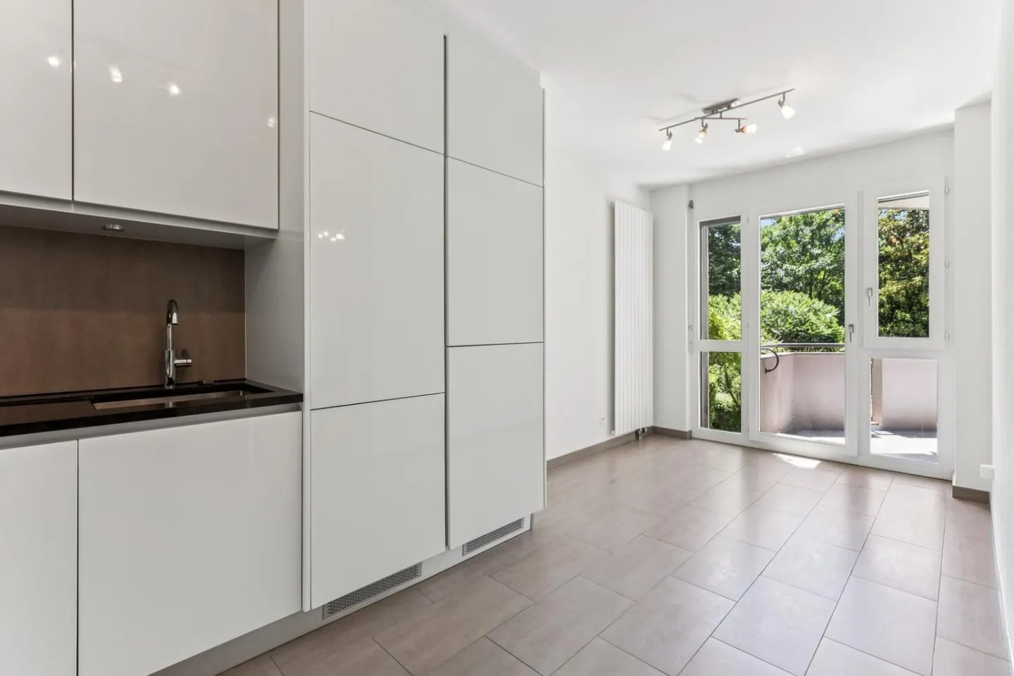 Address with preferential right in the heart of Champel - Photo 9 of 13