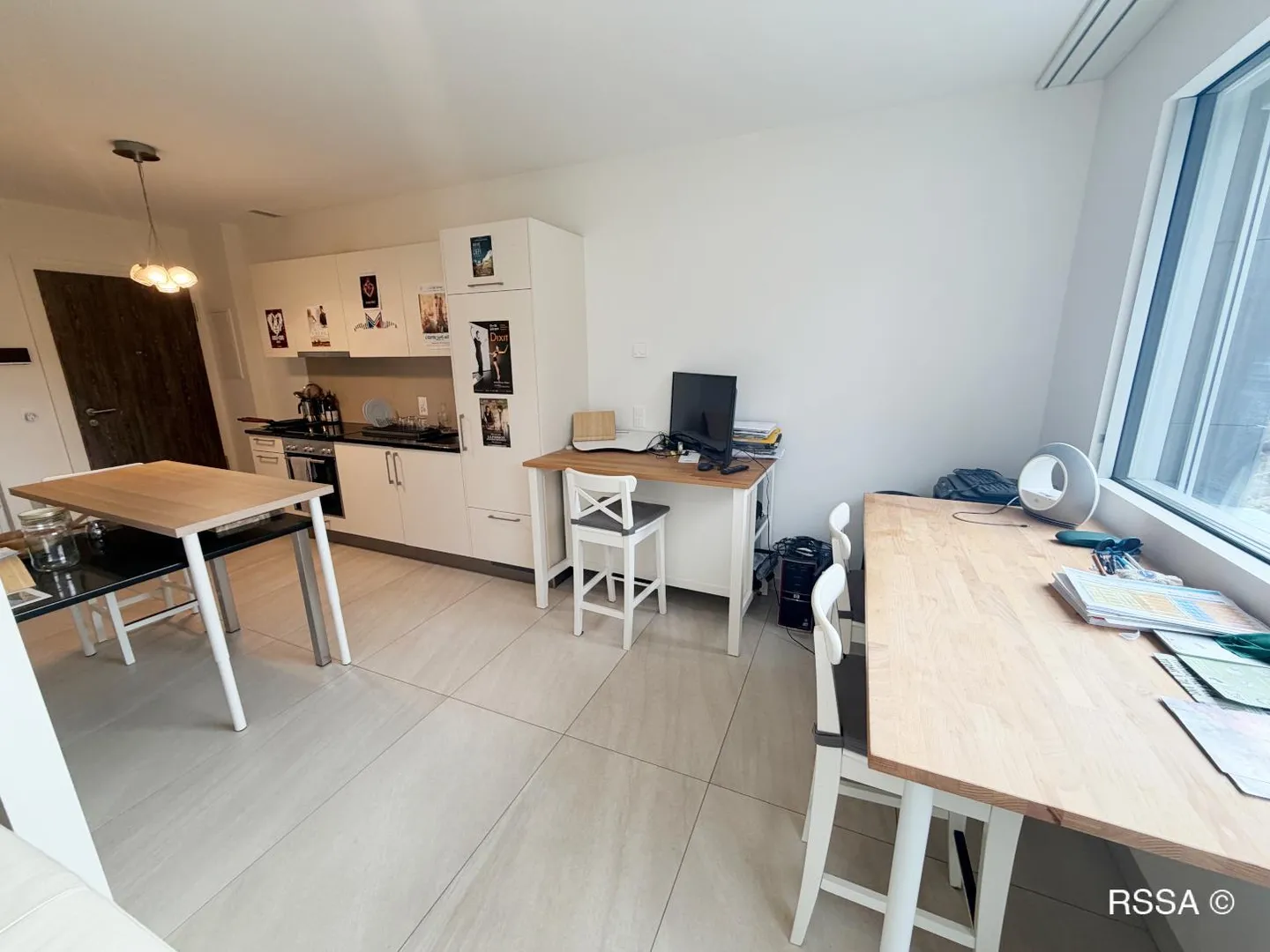 Luxury Studio in Central Location - Photo 4 of 10