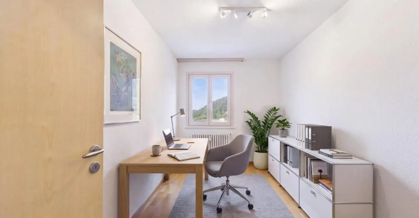 Spacious Layout, Idyllic Balcony & Newly Renovated in 2024! - Photo 10 of 12
