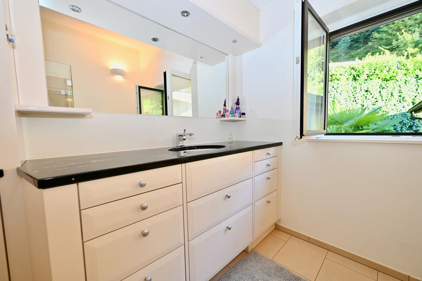 Elegantes Duplex-Attikawohnung mit Seeblick - Foto 19 von 26