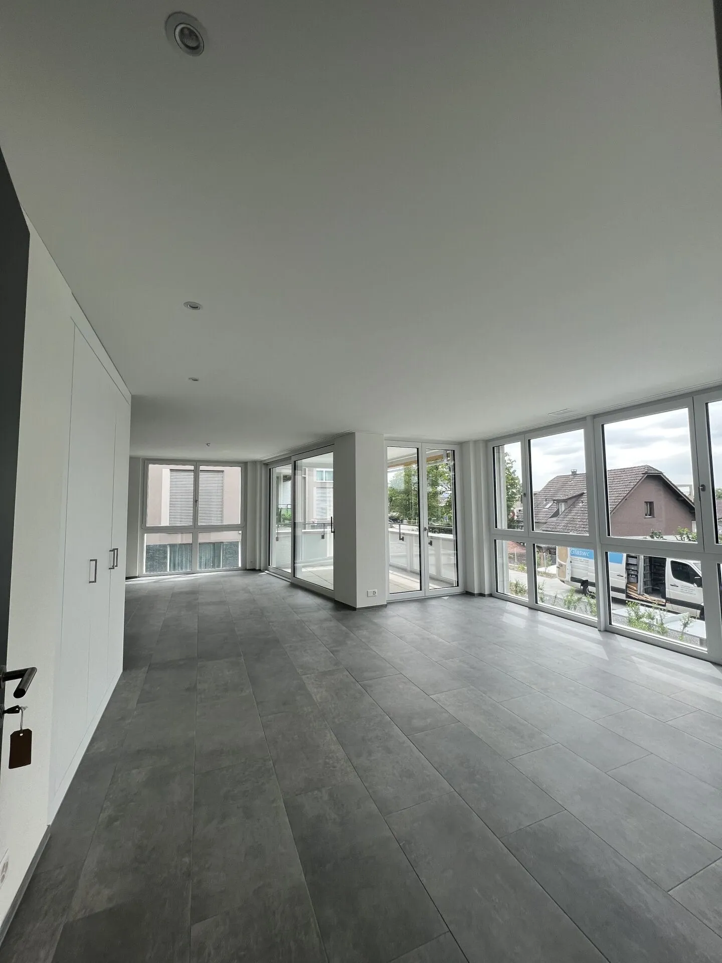 Attractive - Modern Living - 3.5 Room Apartment - Photo 1 of 12