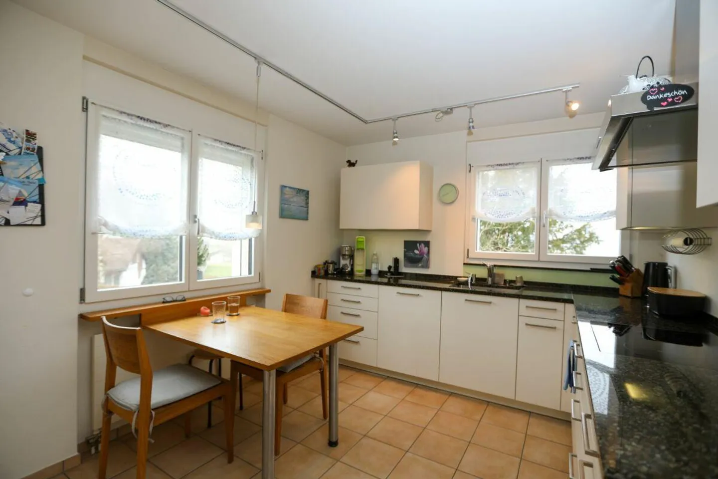 Casa bifamiliare adatta alle famiglie con giardino idilliaco - Foto 6 di 11